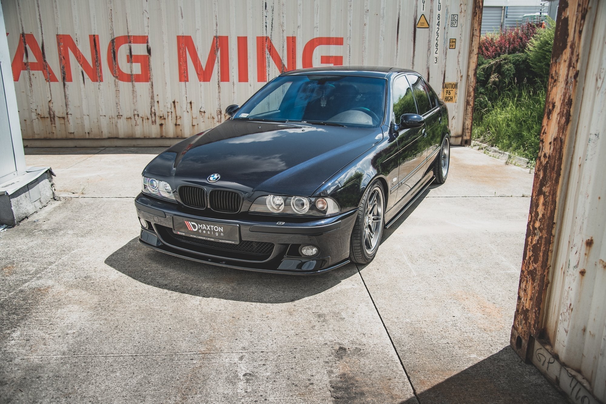 Maxton Design - Frontlippe für Seite + Frontlippe für BMW M5 / 5 M - Paket E39 - Aerowerk.