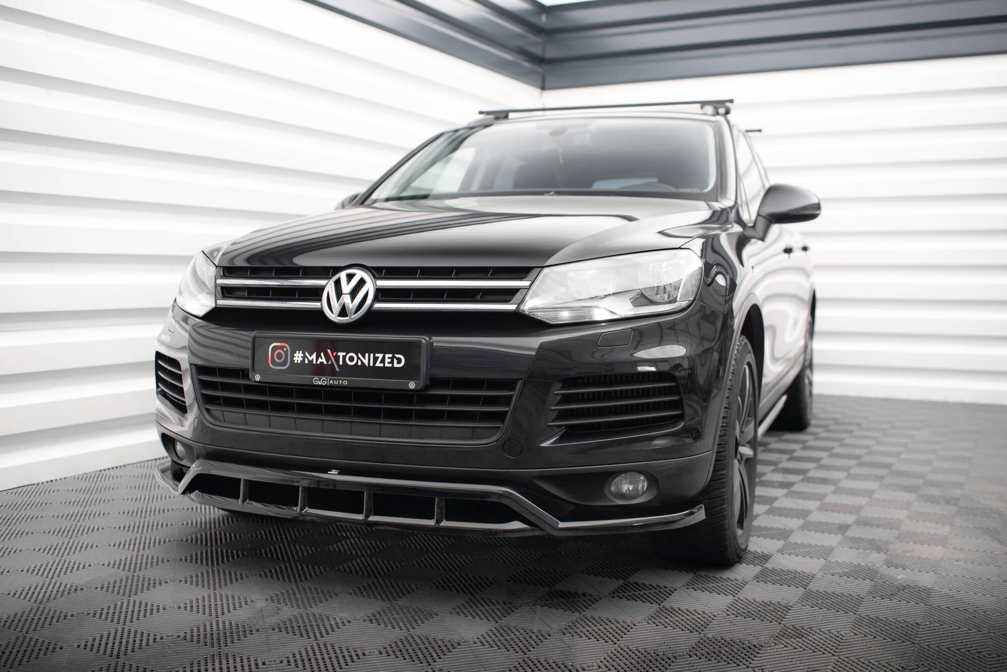 Maxton Design - Frontlippe für VW Touareg Mk2 - Aerowerk.