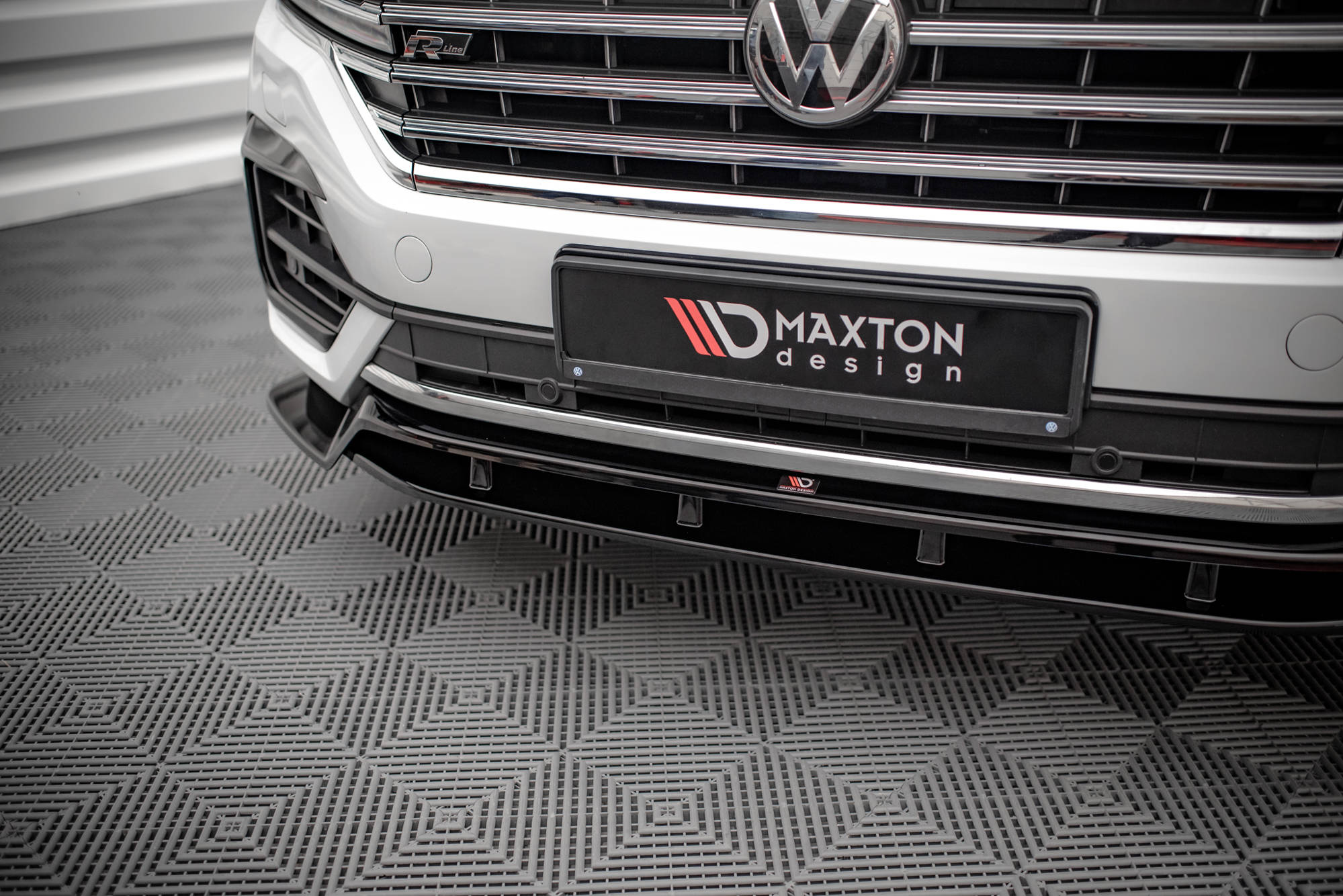 Maxton Design - Frontlippe für VW Touareg R - Line Mk3 - Aerowerk.