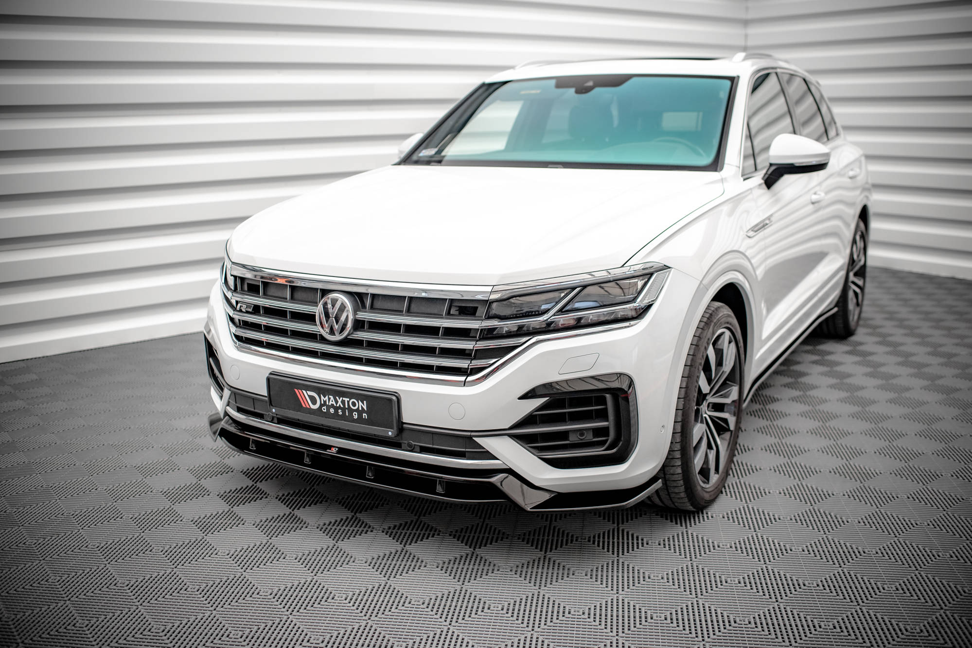 Maxton Design - Frontlippe für VW Touareg R - Line Mk3 - Aerowerk.