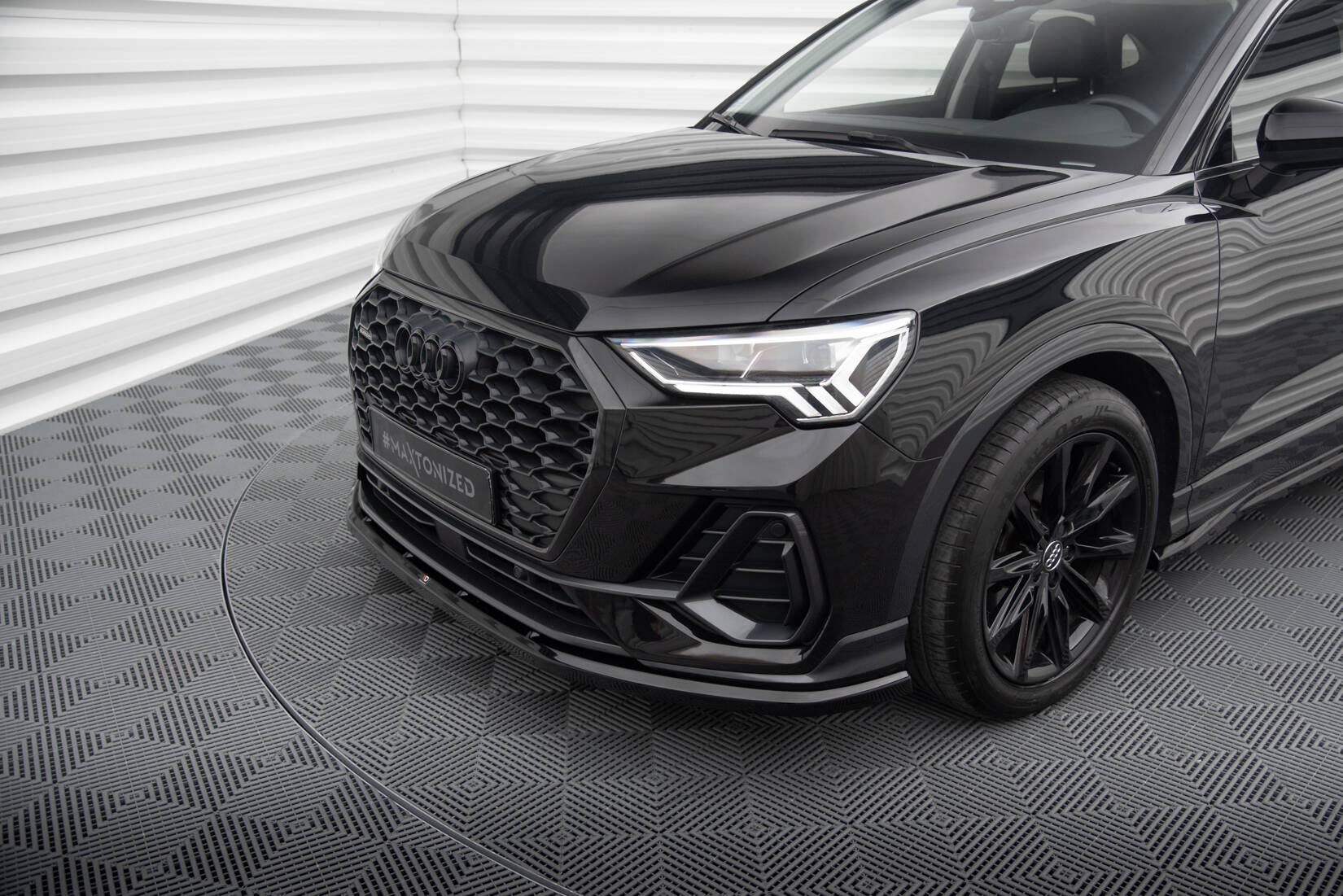 Maxton Design - Frontlippe V1 für Audi Q3 Sportback F3 - Aerowerk.