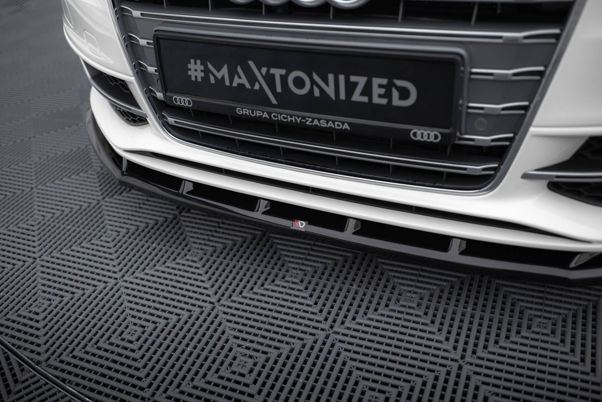 Maxton Design - Frontlippe V1 für Audi S3 / A3 S - Line Sportback / Hatchback 8V - Aerowerk.