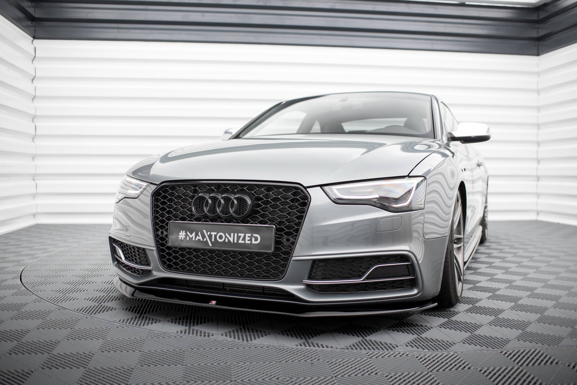 Maxton Design - Frontlippe V1 für Audi S5 / A5 S - Line 8T FL - Aerowerk.