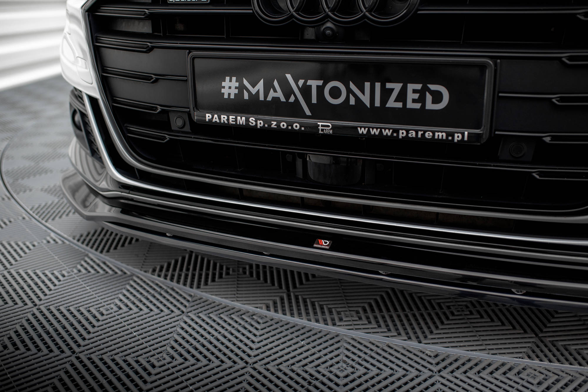 Maxton Design - Frontlippe V1 für Audi S8 / A8 S - Line D5 - Aerowerk.