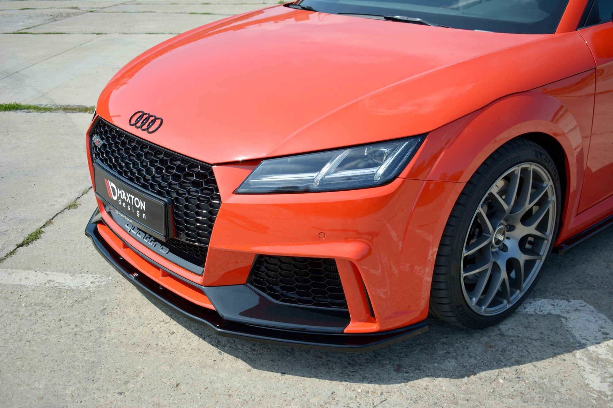 Maxton Design - Frontlippe V1 für Audi TT RS 8S - Aerowerk.