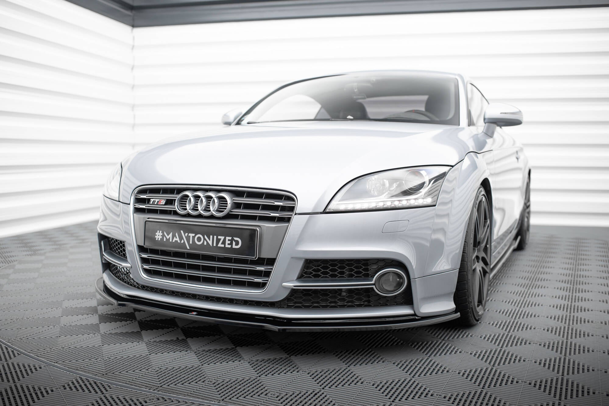 Maxton Design - Frontlippe V1 für Audi TT S / TT S - Line 8J Facelift - Aerowerk.