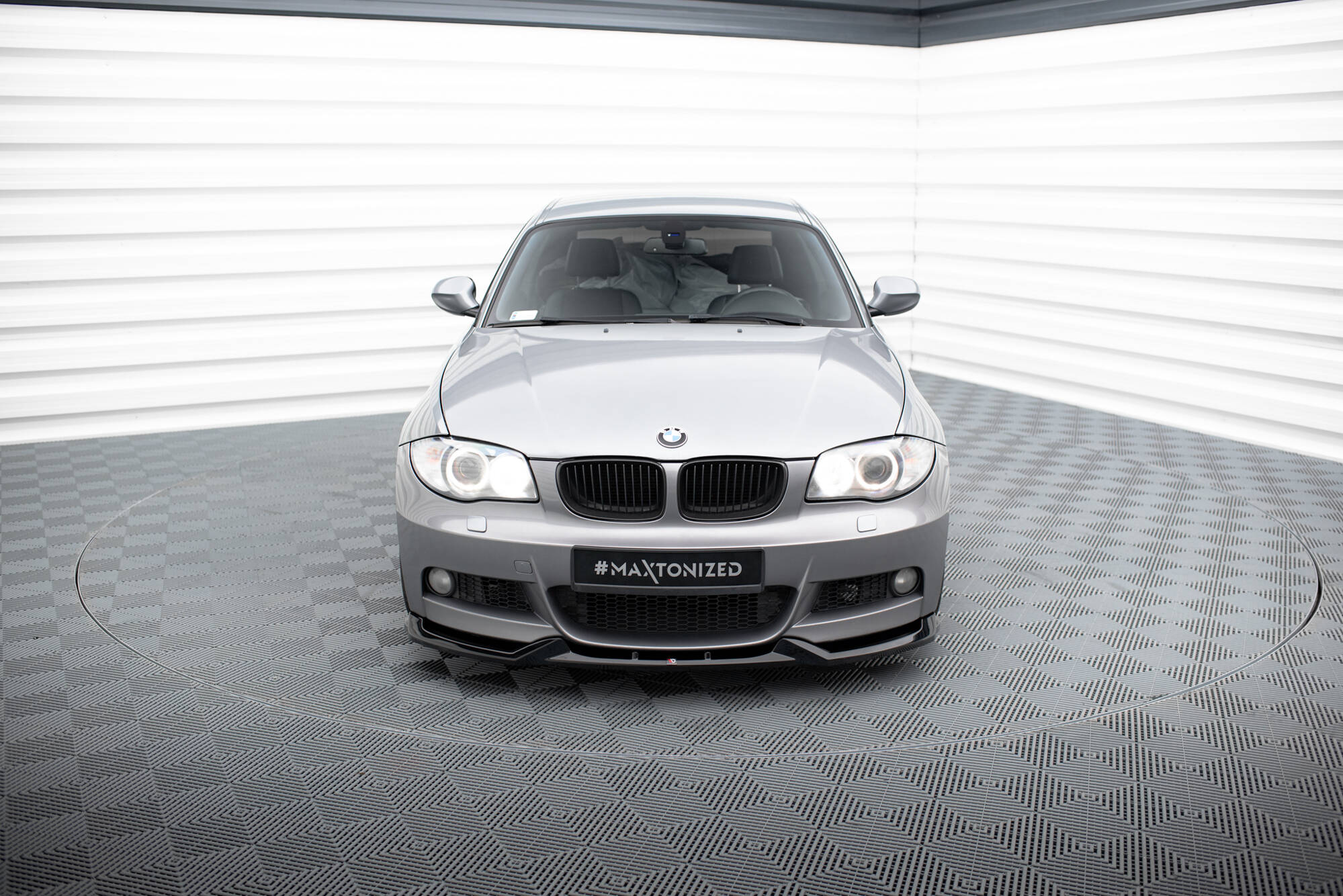 Maxton Design - Frontlippe V.1 für BMW 1er M - Paket E82 - Aerowerk.