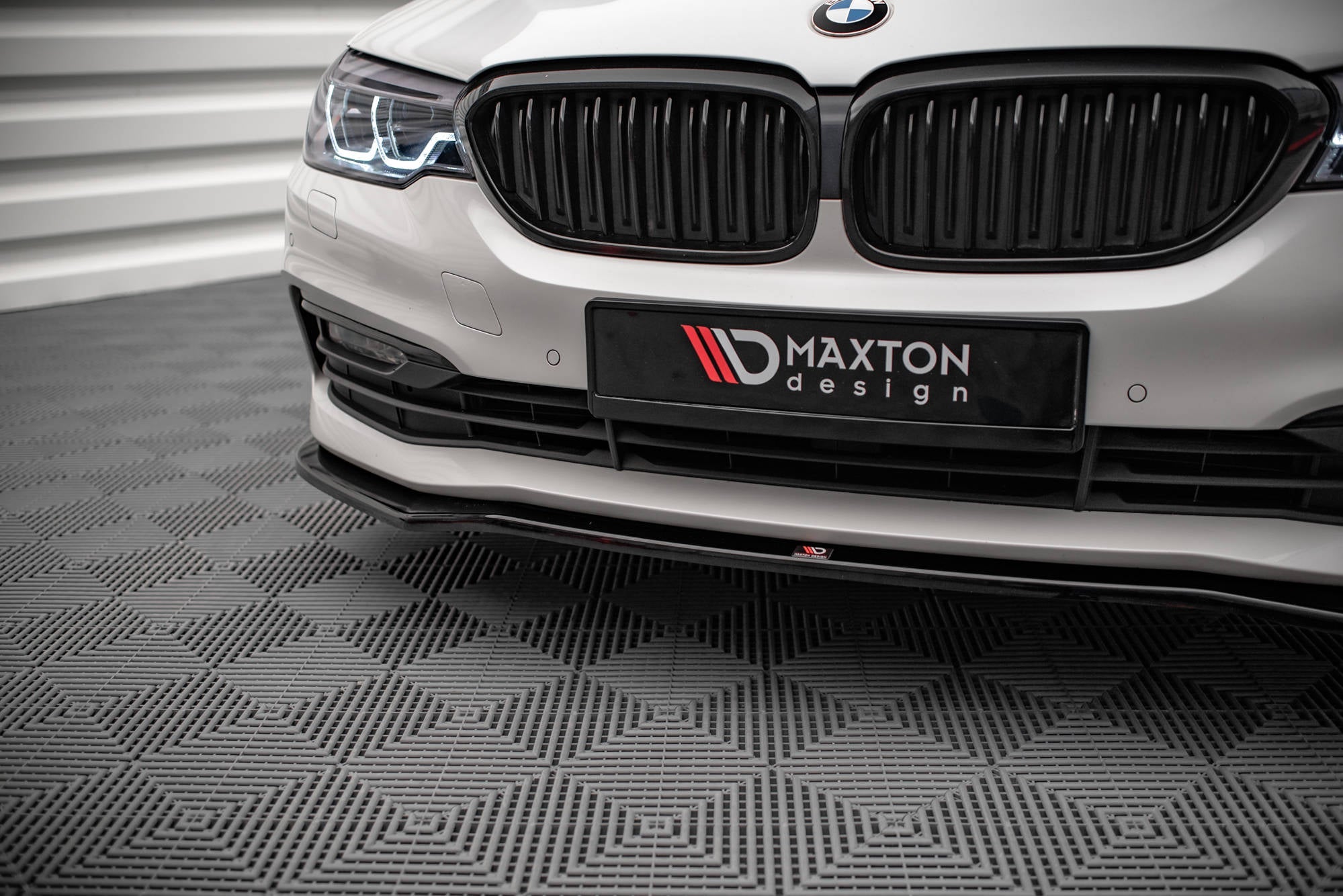 Maxton Design - Frontlippe V.1 für BMW 5er G30 / G31 - Aerowerk.