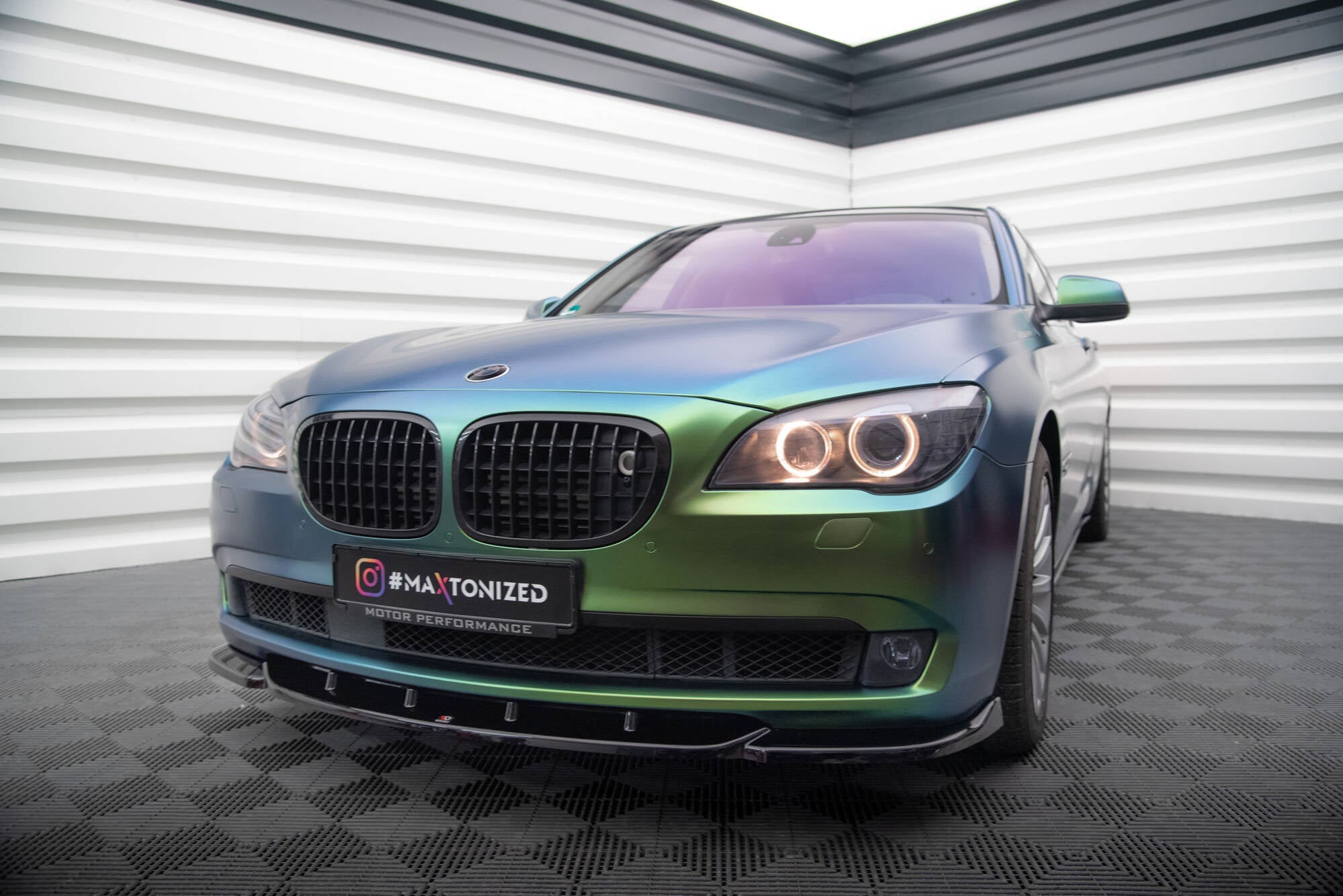 Maxton Design - Frontlippe V.1 für BMW 7er F01 - Aerowerk.