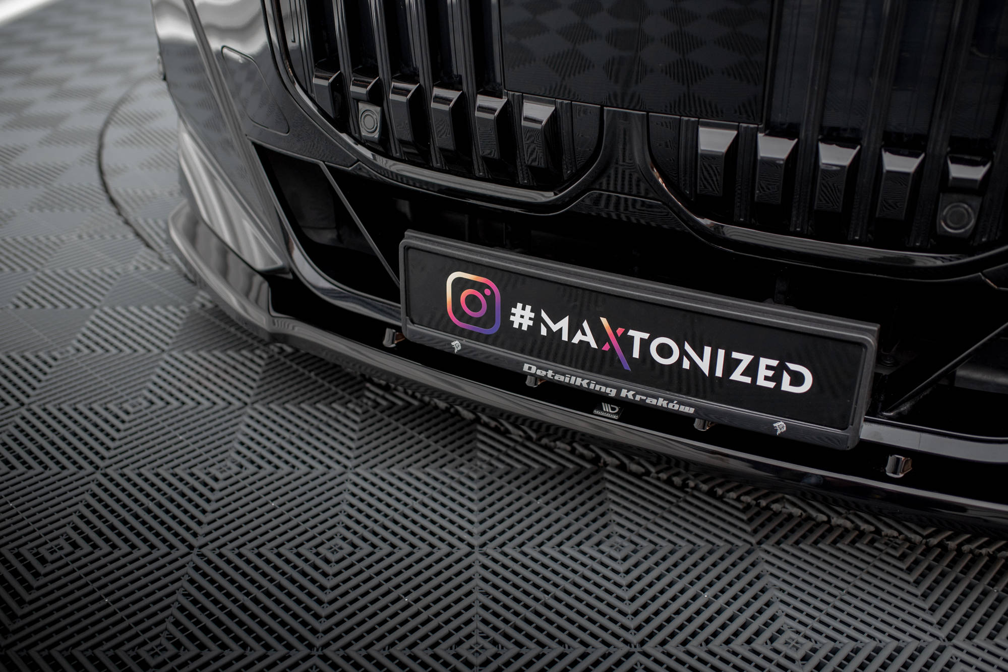 Maxton Design - Frontlippe V.1 für BMW 7er M - Paket / M760e / i7 M - Paket G70 - Aerowerk.