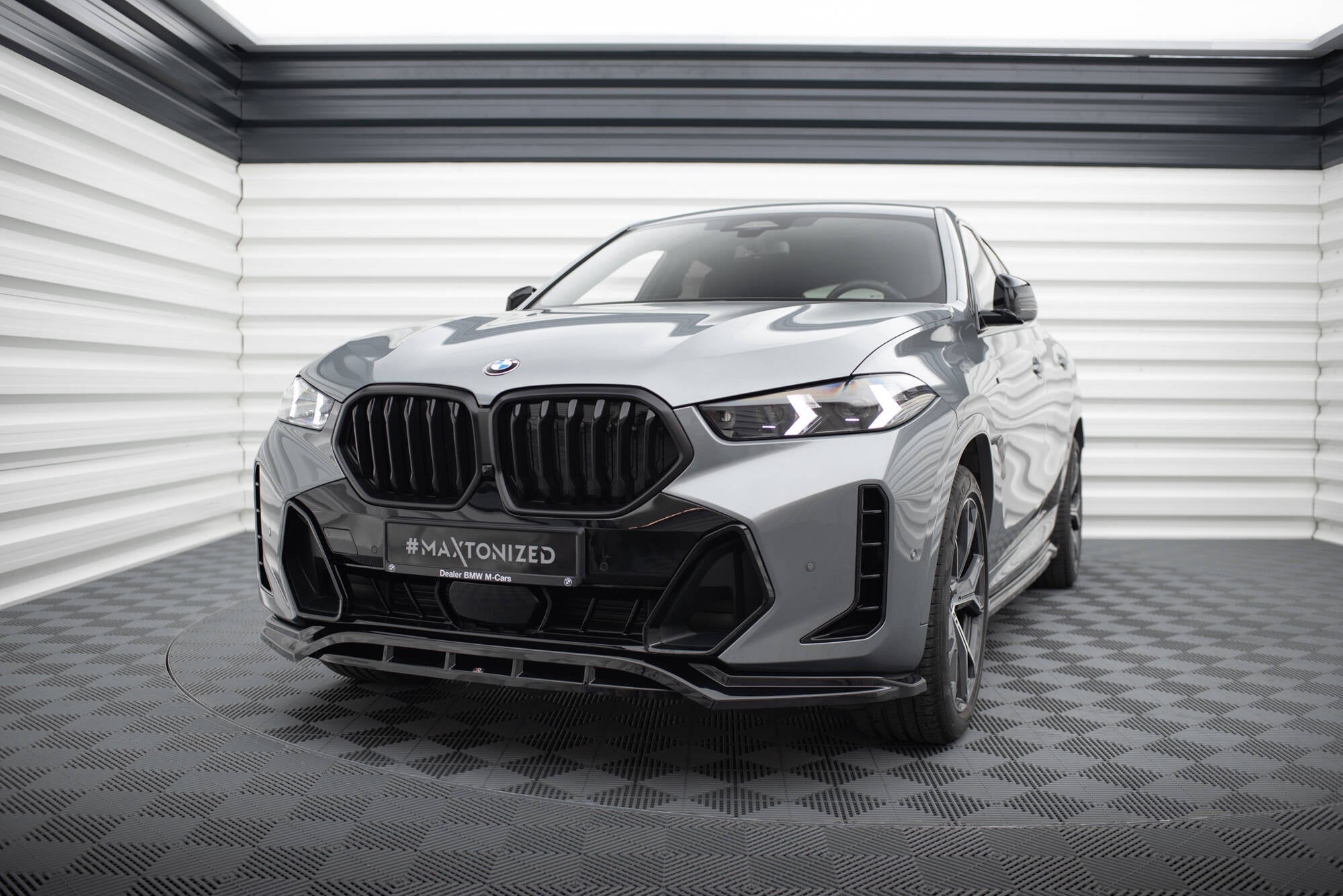 Maxton Design - Frontlippe V.1 für BMW X6 M - Paket G06 Facelift - Aerowerk.