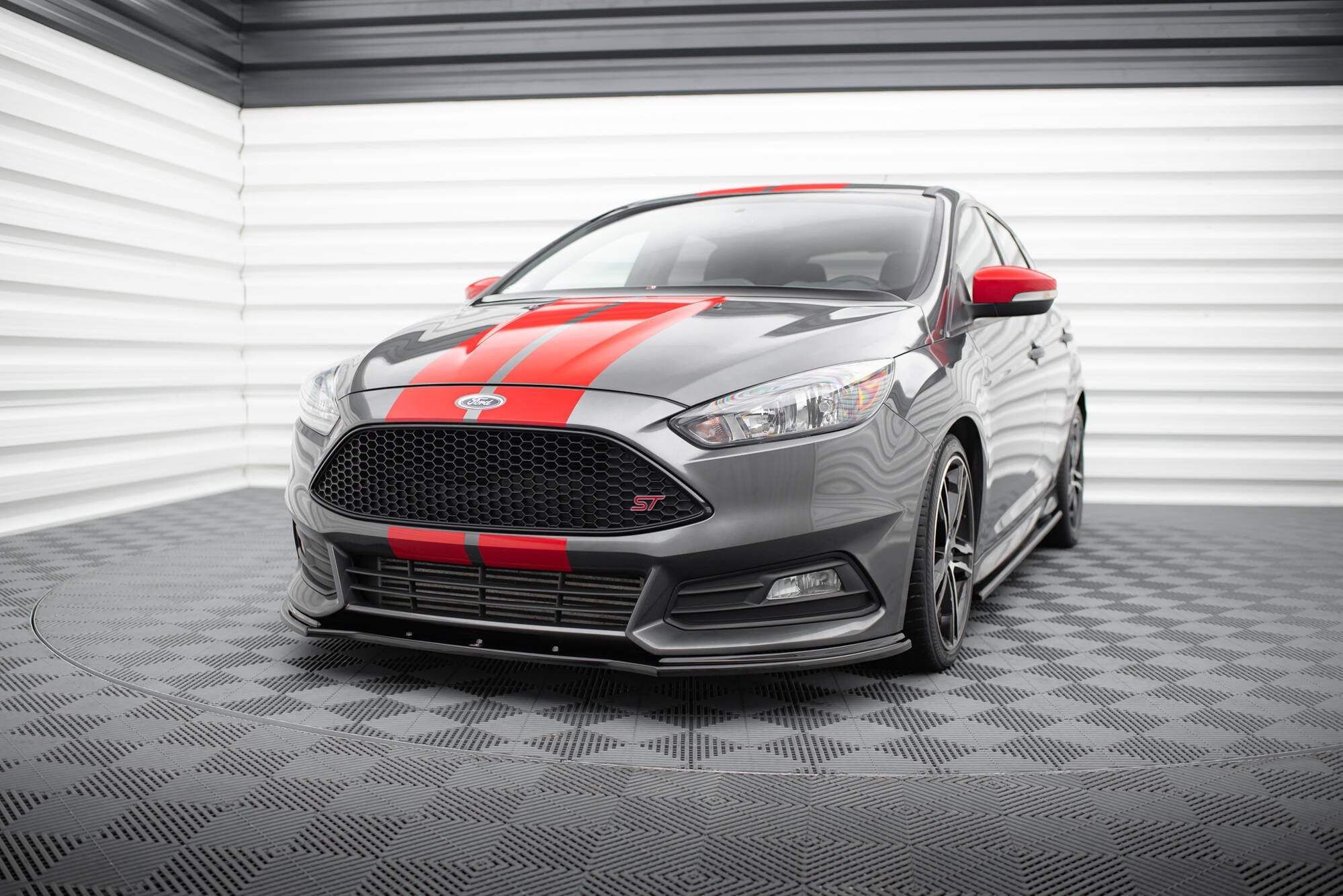 Maxton Design - Frontlippe V1 für Ford Focus ST Mk3 FL - Aerowerk.