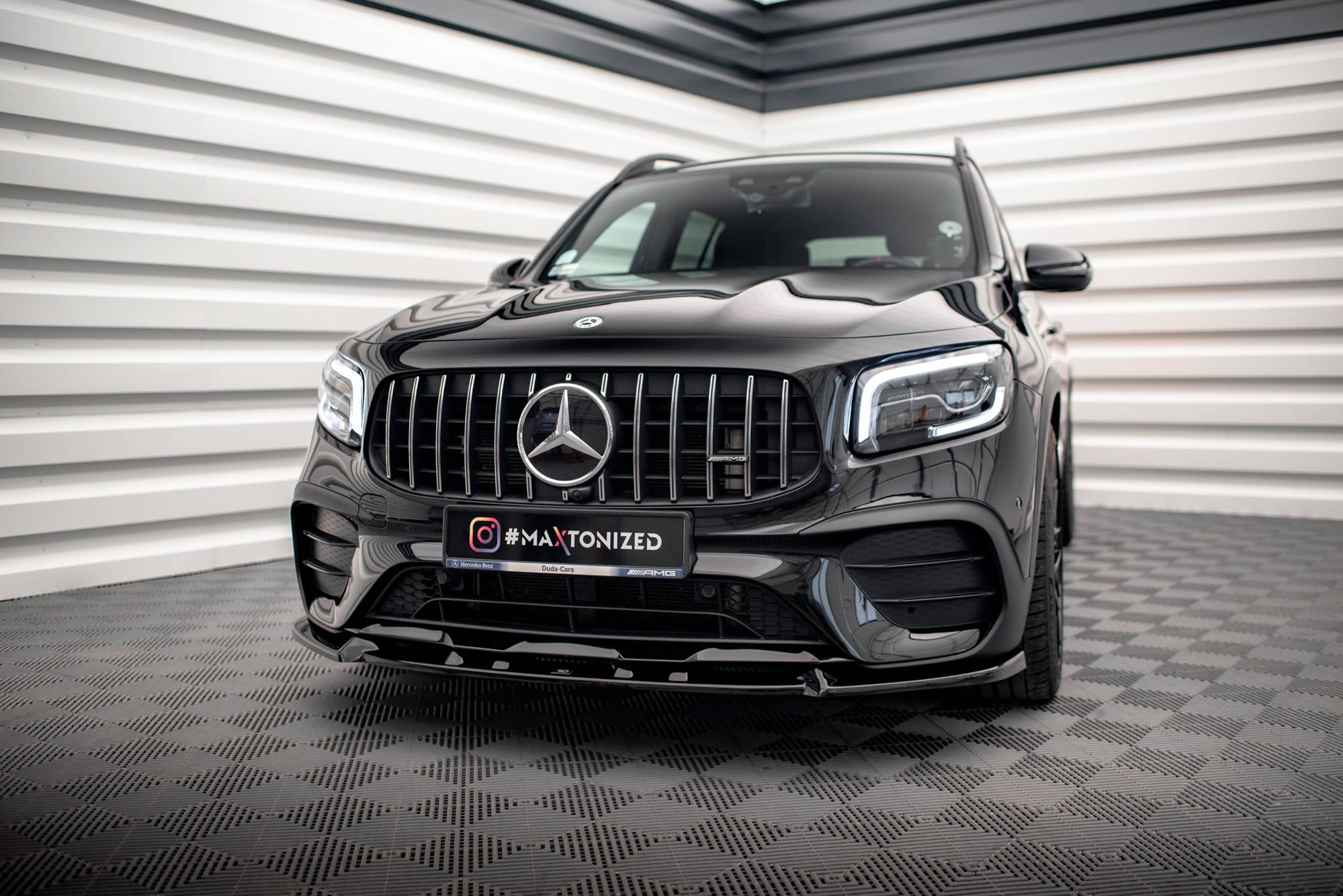 Maxton Design - Frontlippe V1 für Mercedes - AMG GLB 35 / AMG - Line X247 - Aerowerk.