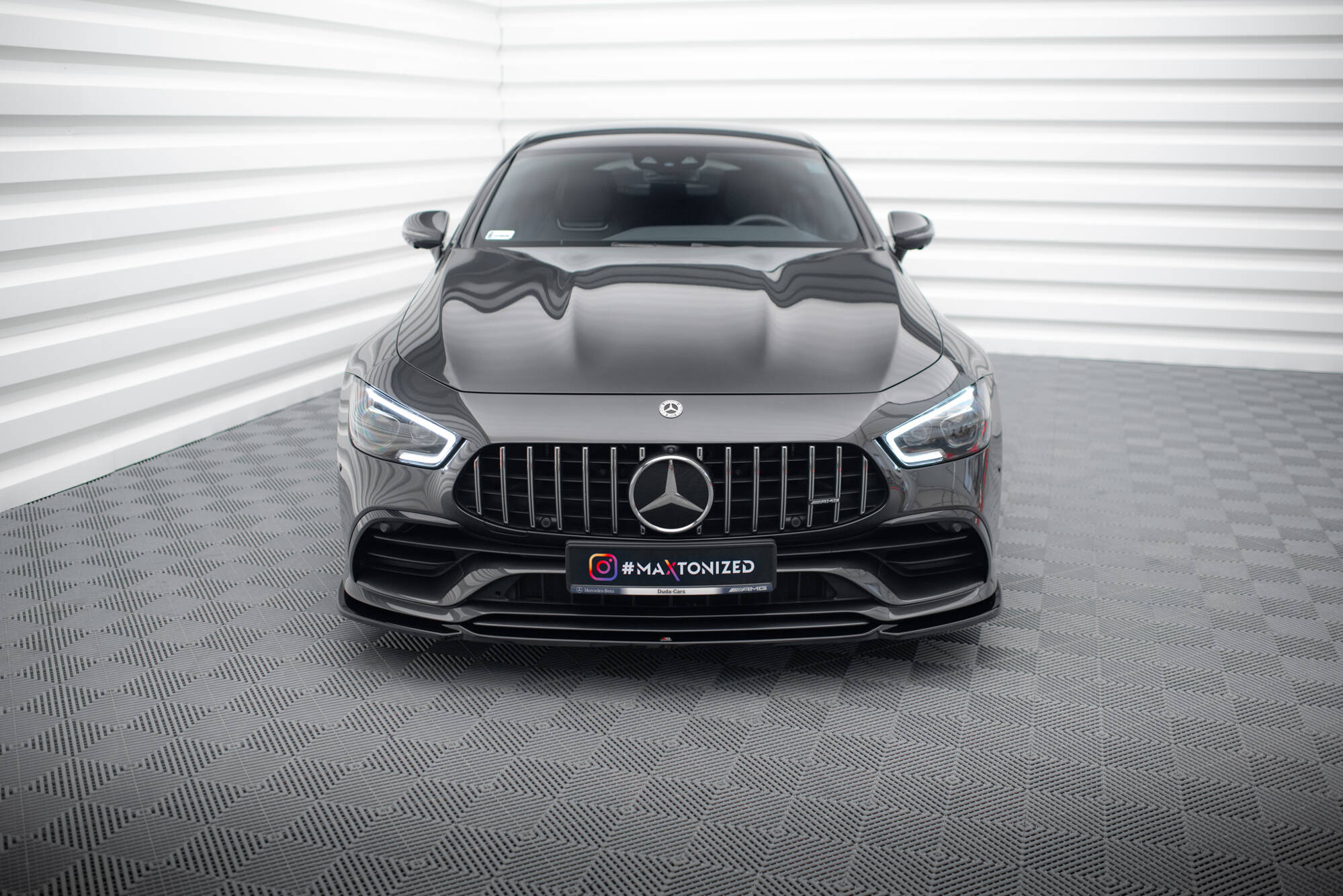 Maxton Design - Frontlippe V1 für Mercedes - AMG GT 53 4 - Door Coupe - Aerowerk.