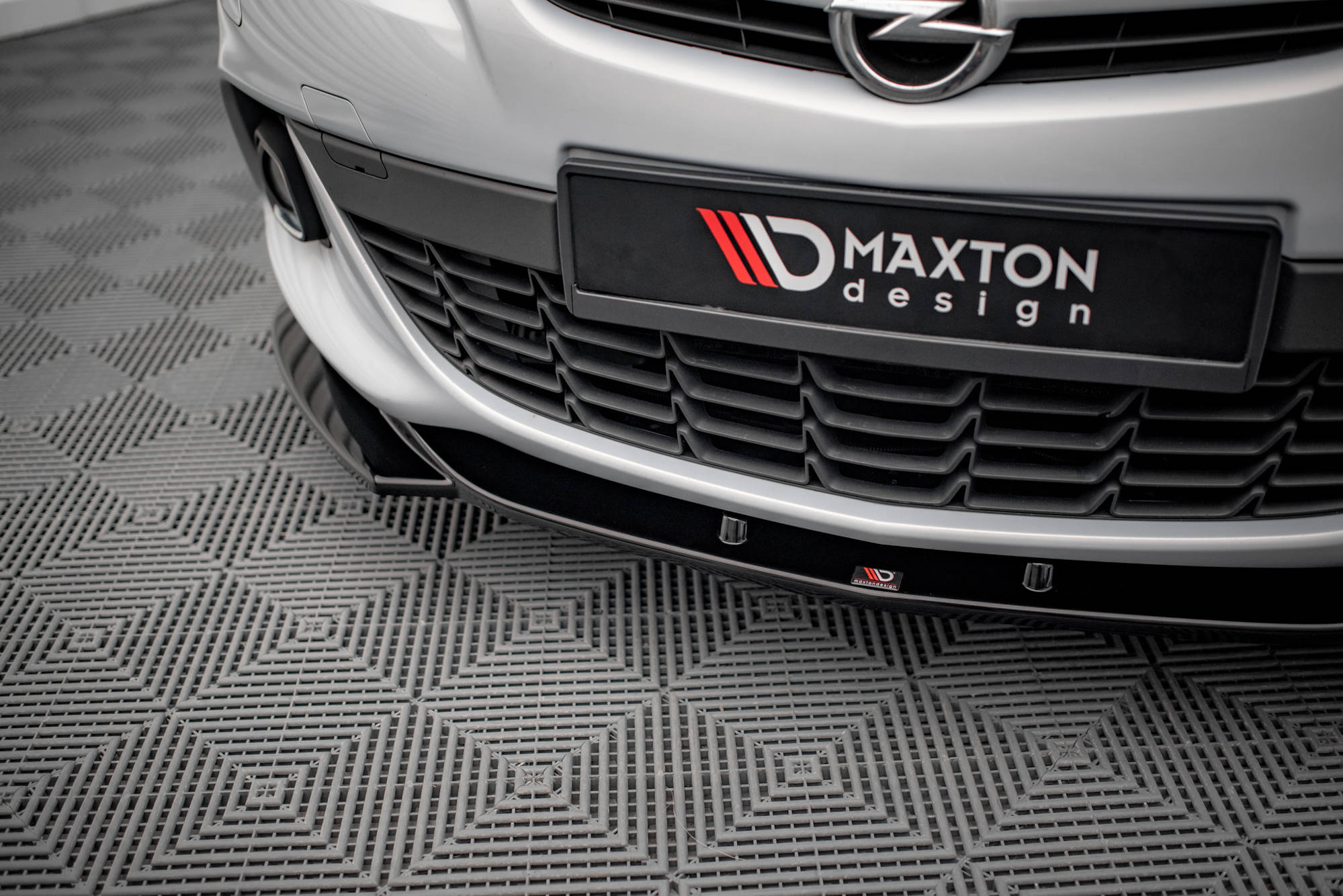 Maxton Design - Frontlippe V1 für Opel Astra GTC OPC - Line J - Aerowerk.