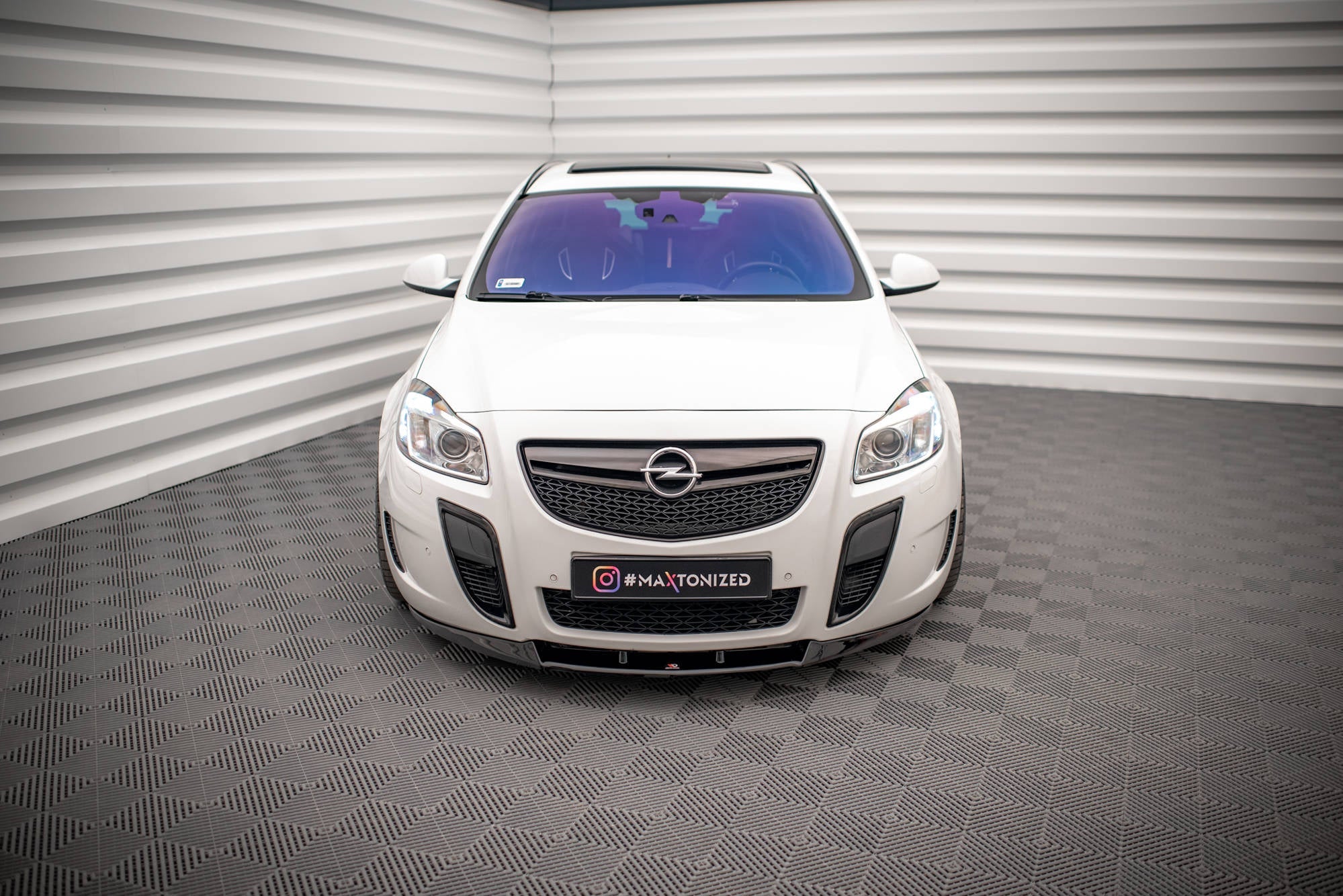 Maxton Design - Frontlippe V1 für Opel Insignia OPC Mk1 - Aerowerk.