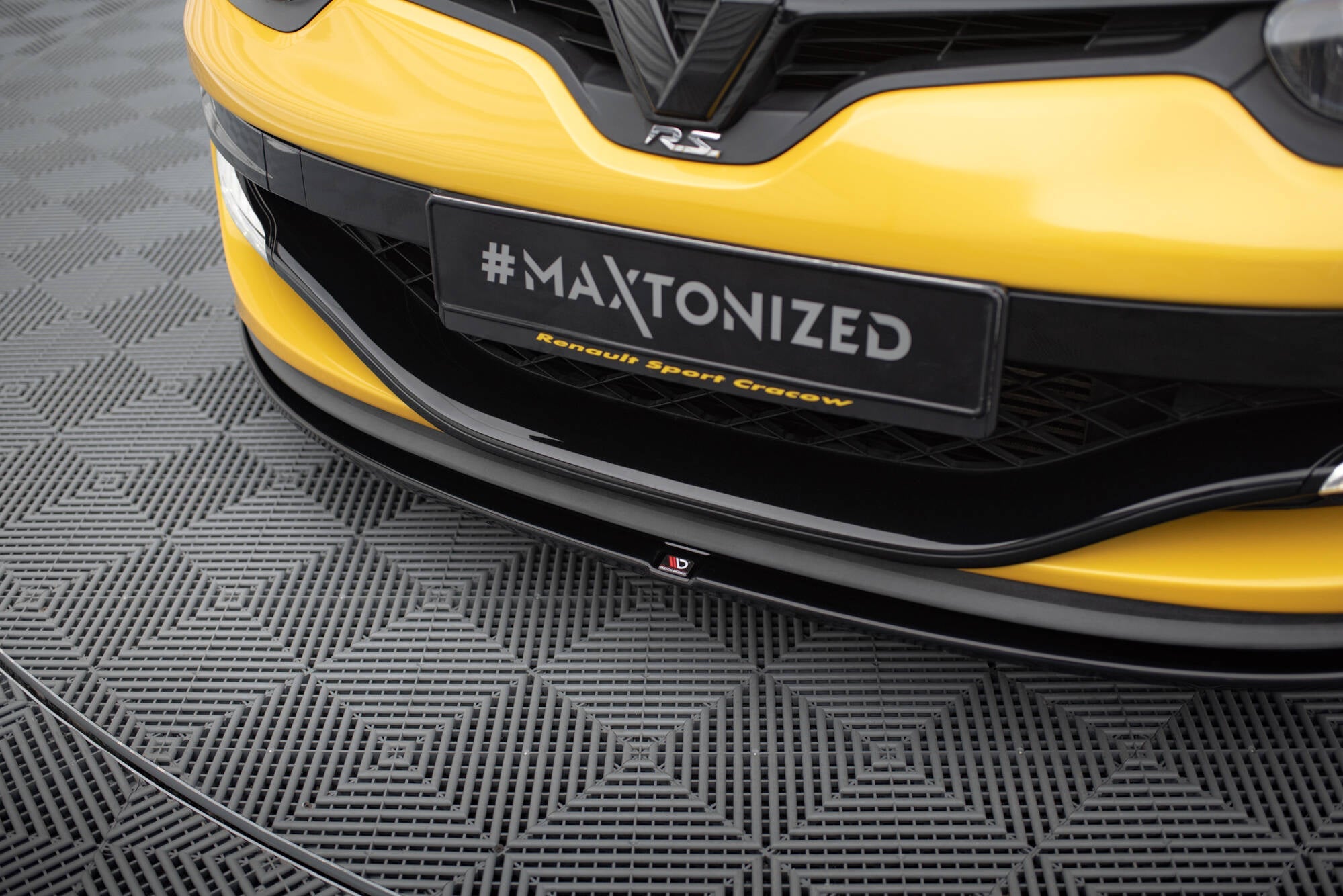 Maxton Design - Frontlippe V1 für RENAULT MEGANE 3 RS - Aerowerk.