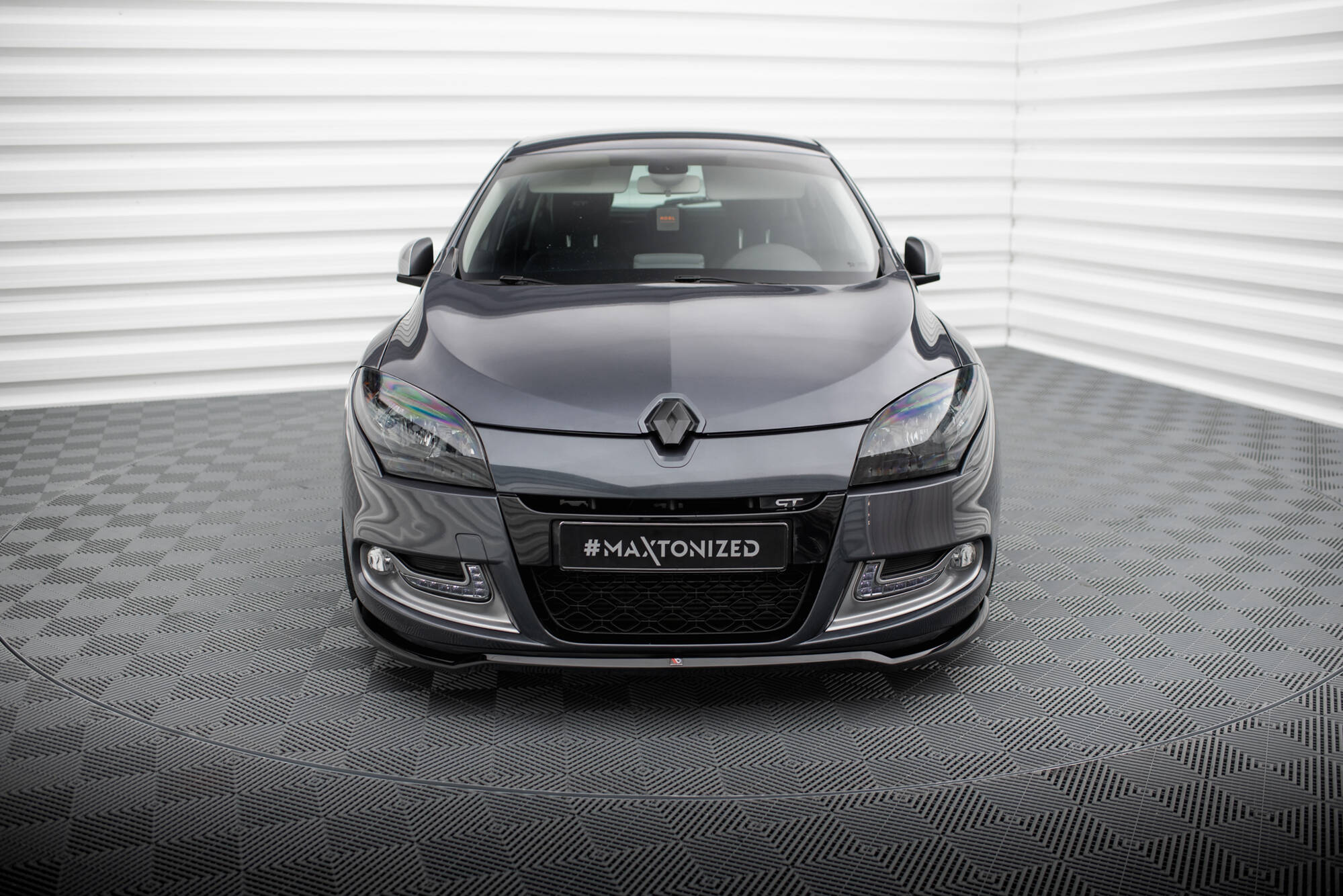 Maxton Design - Frontlippe V1 für Renault Megane GT Mk3 Facelift - Aerowerk.