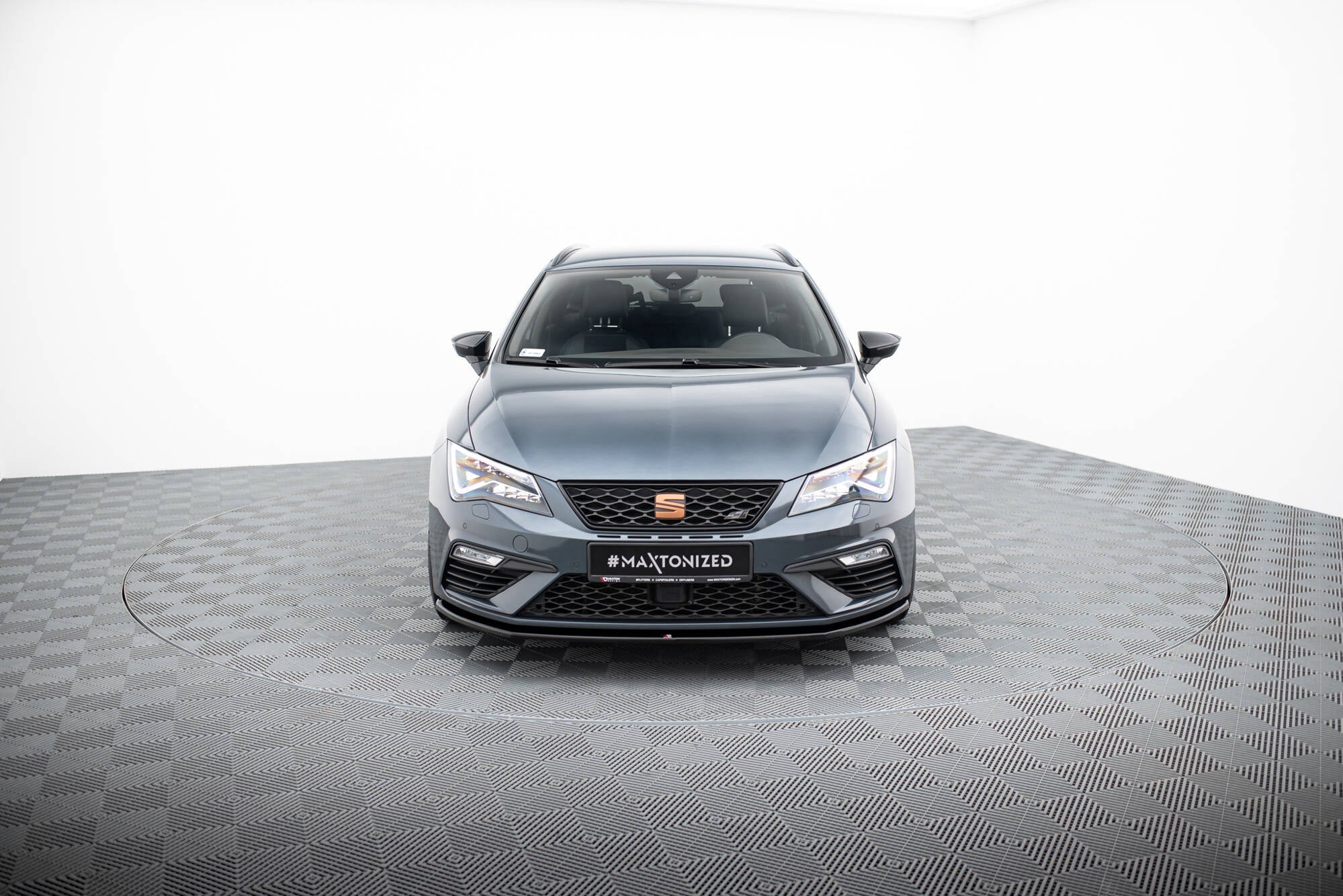 Maxton Design - Frontlippe V1 für Seat Leon Cupra / FR Mk3 FL - Aerowerk.