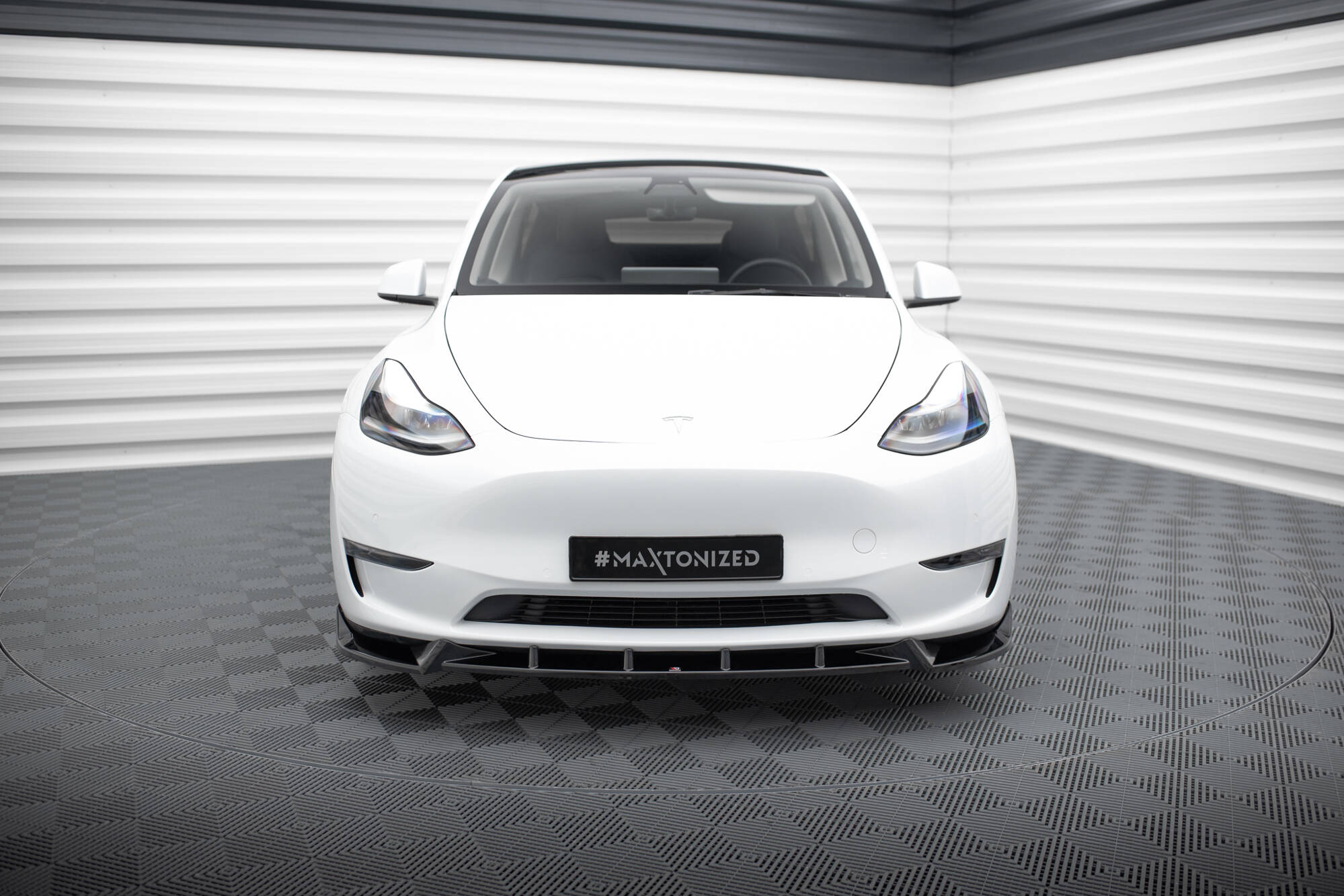 Maxton Design - Frontlippe V1 für Tesla Model Y - Aerowerk.