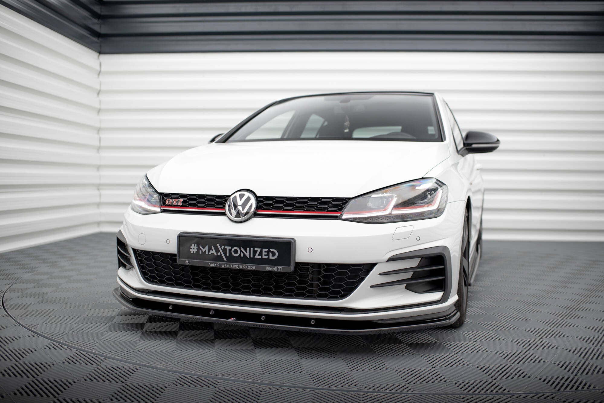 Maxton Design - Frontlippe V1 für VW GOLF 7 GTI FACELIFT - Aerowerk.