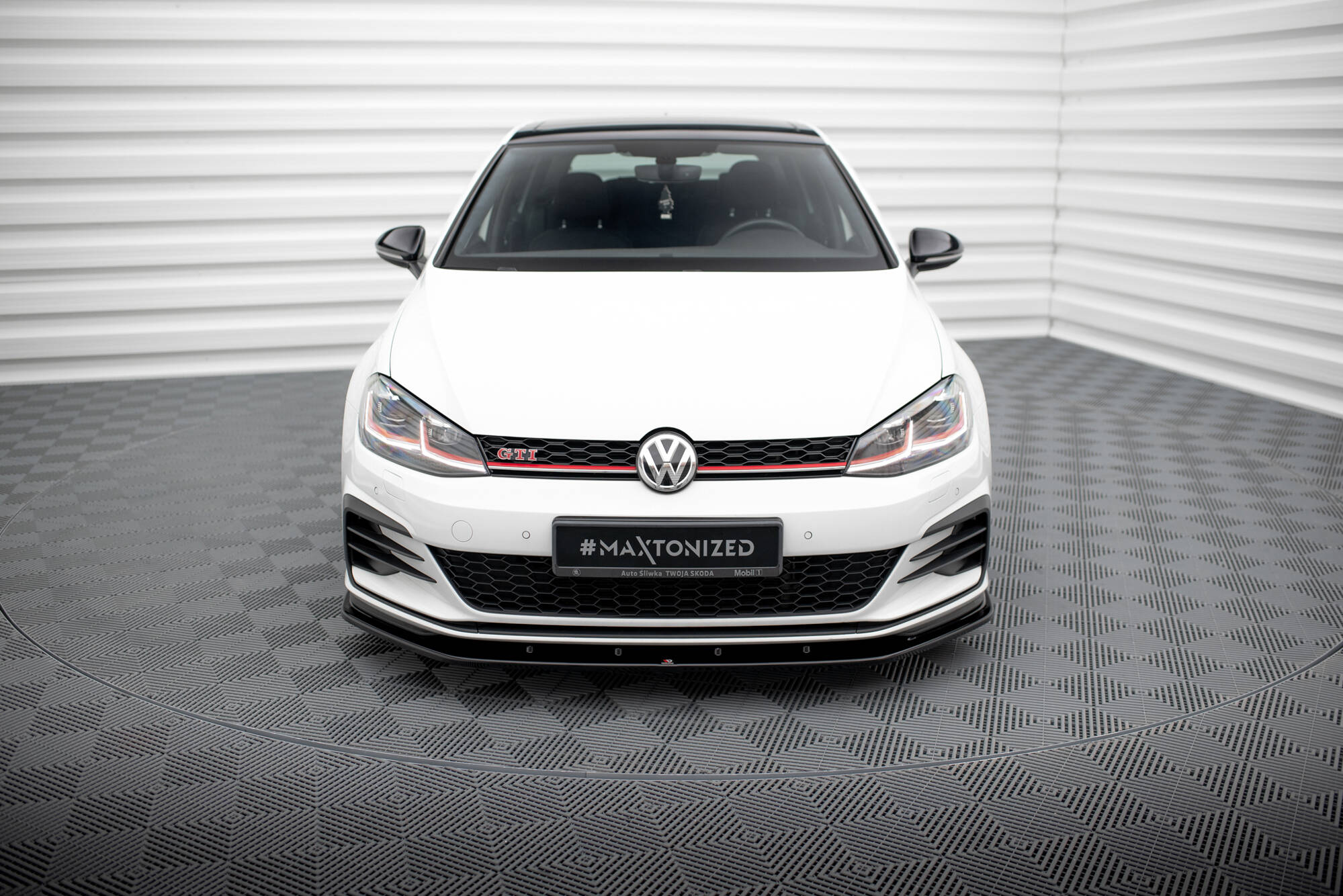 Maxton Design - Frontlippe V1 für VW GOLF 7 GTI FACELIFT - Aerowerk.