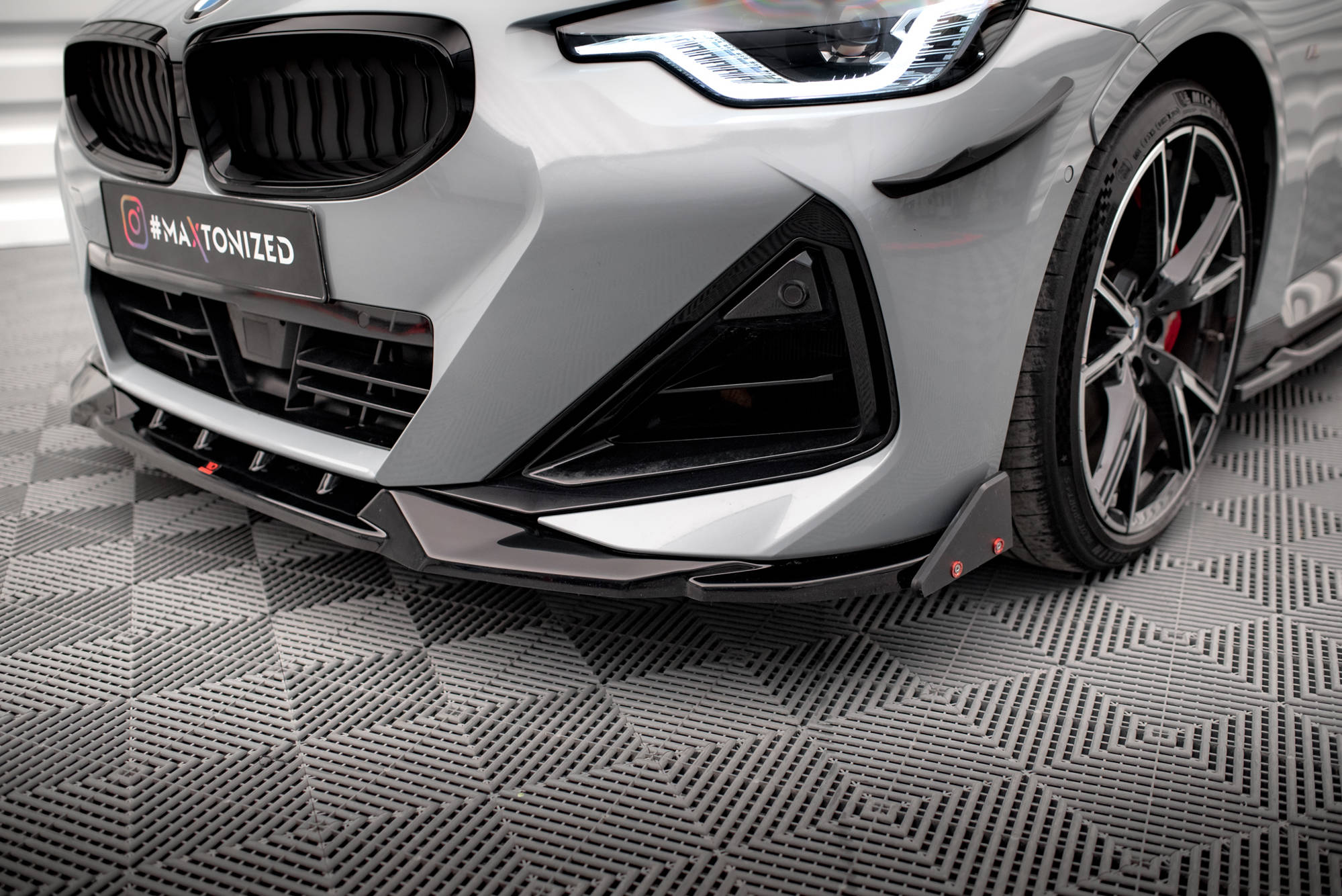 Maxton Design - Frontlippe V2 + Flaps für BMW 2 Coupe M - Paket / M240i G42 - Aerowerk.