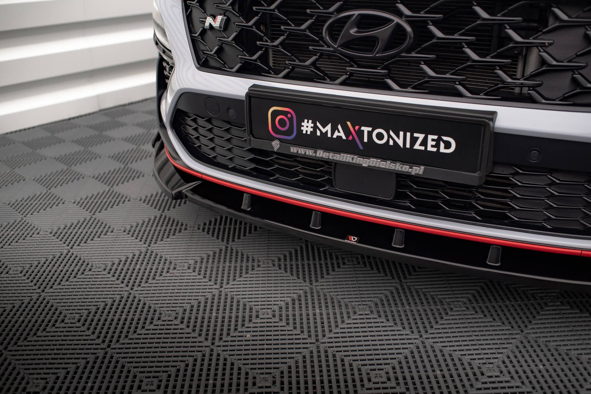 Maxton Design - Frontlippe V2 + Flaps für Hyundai Kona N Mk1 - Aerowerk.
