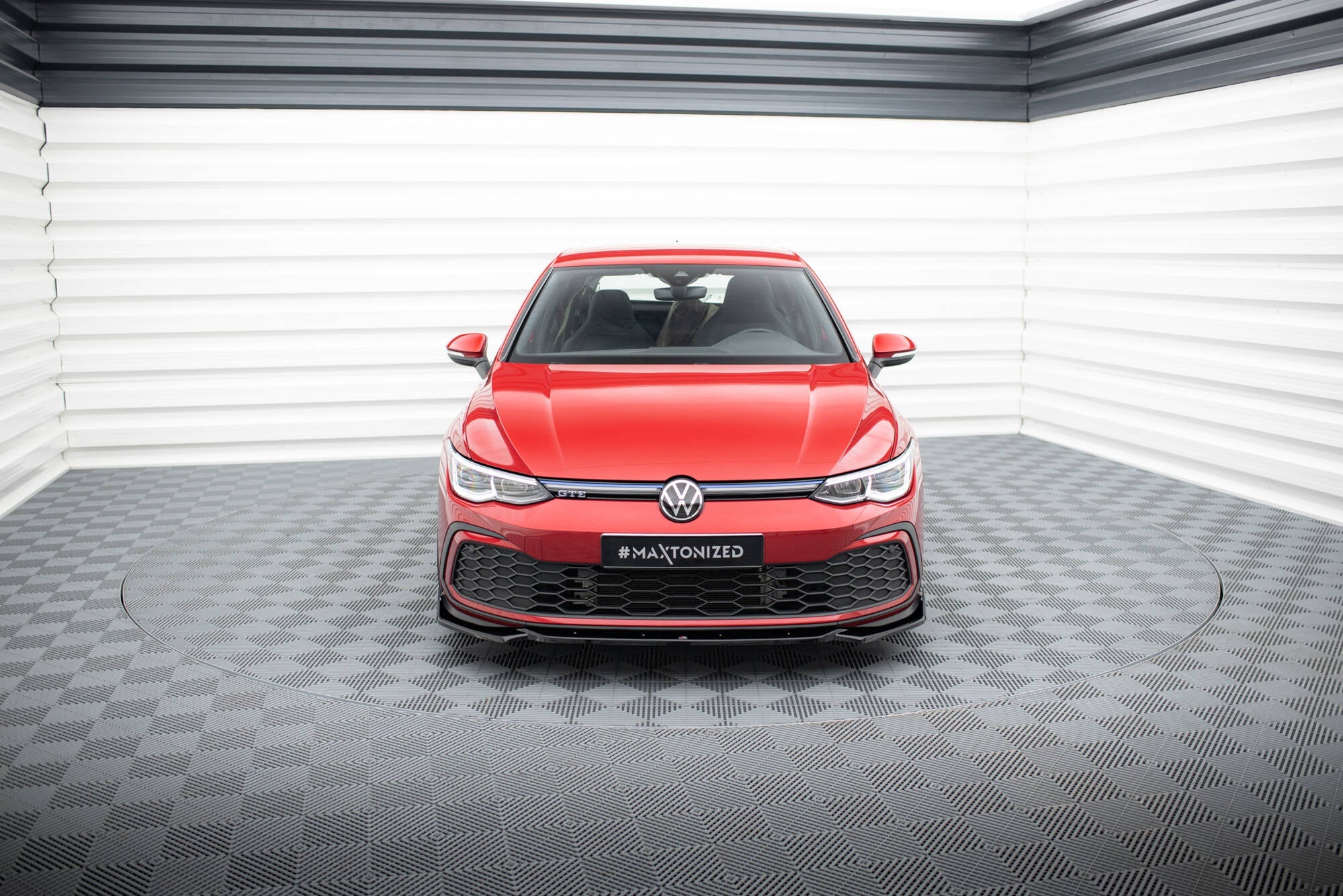 Maxton Design - Frontlippe V2 + Flaps für VW Golf GTI / GTE / GTD / R - Line Mk8 - Aerowerk.