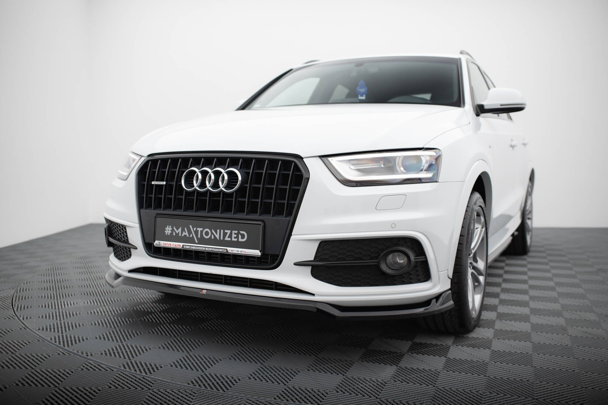 Maxton Design - Frontlippe V2 für Audi Q3 S - line 8U - Aerowerk.
