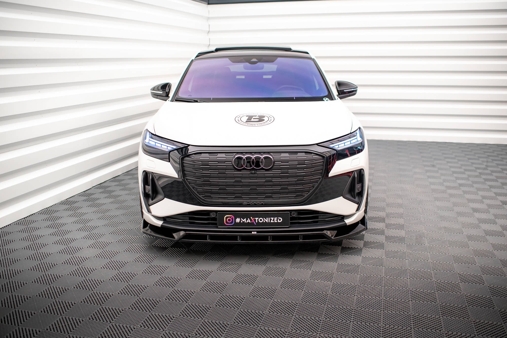 Maxton Design - Frontlippe V2 für Audi Q4 e - tron Sportback S - line Mk1 - Aerowerk.