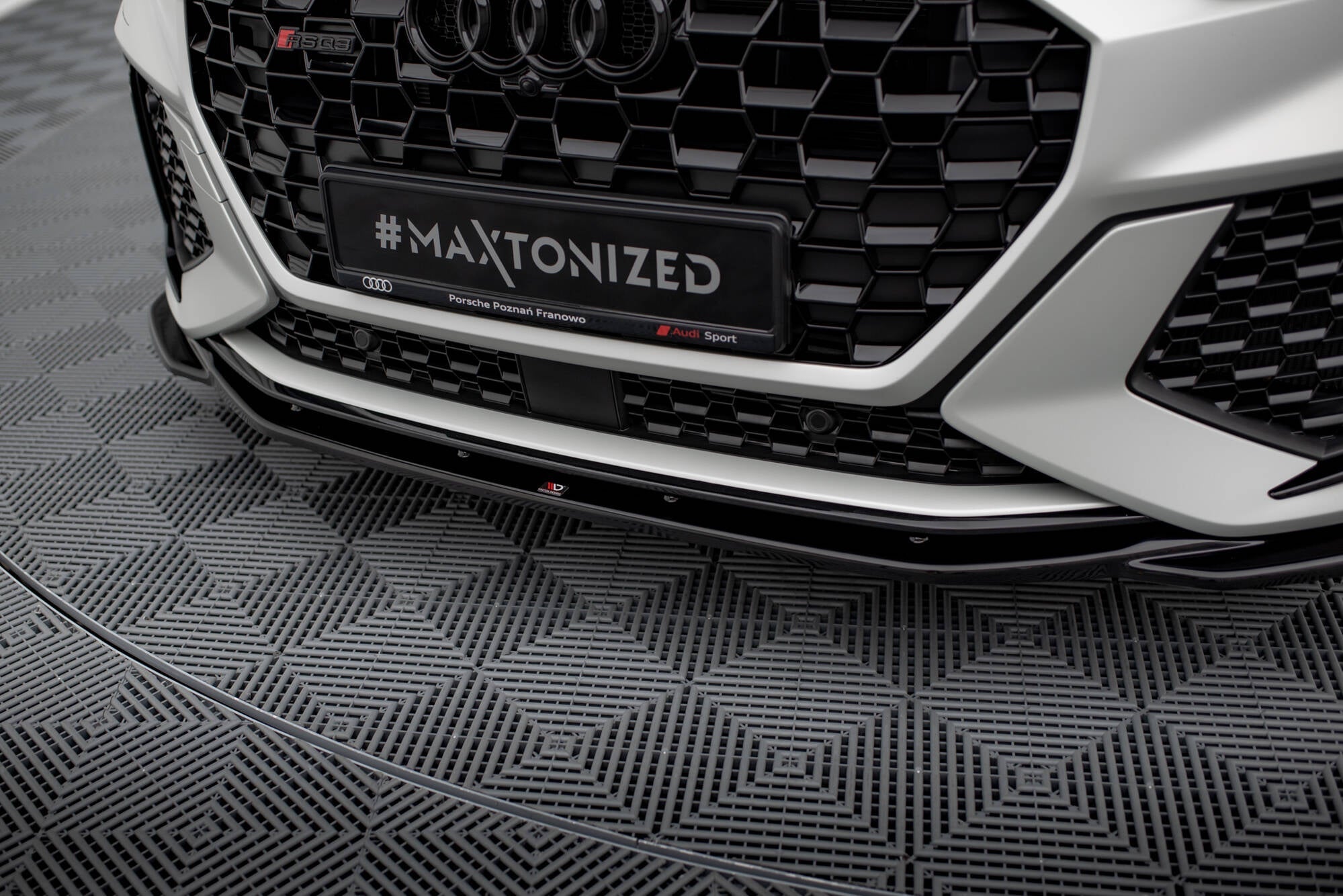 Maxton Design - Frontlippe V2 für Audi RSQ3 F3 - Aerowerk.