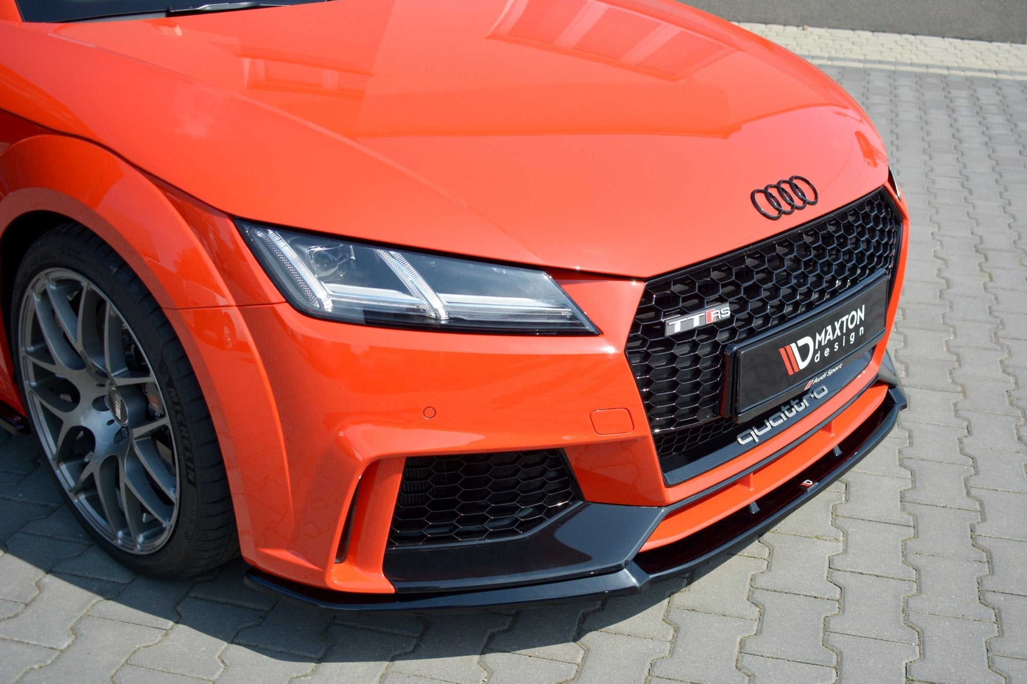 Maxton Design - Frontlippe V2 für Audi TT RS 8S - Aerowerk.