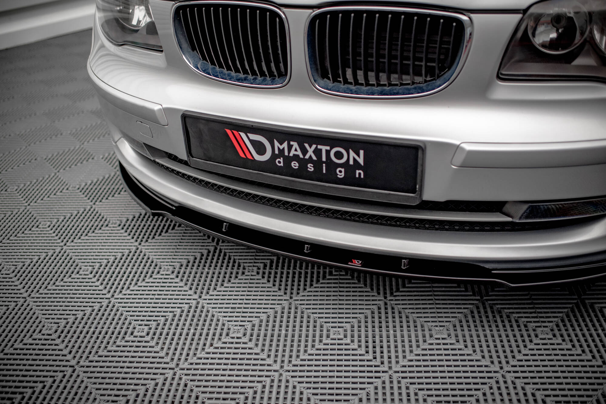 Maxton Design - Frontlippe V.2 für BMW 1er E81 Facelift - Aerowerk.