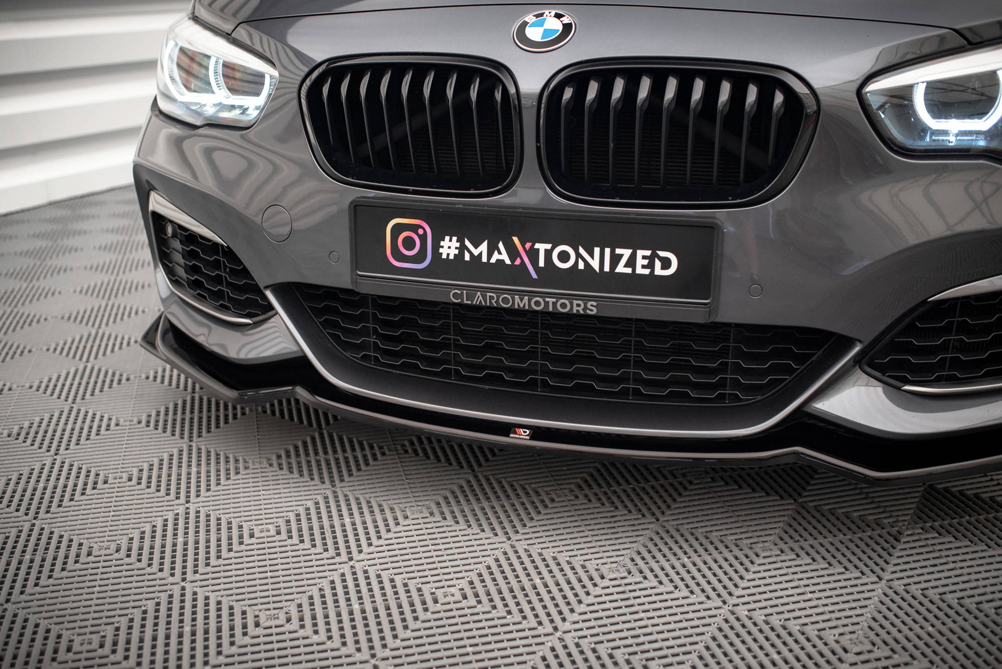 Maxton Design - Frontlippe V2 für BMW 1er F20/F21 M - Power - Aerowerk.