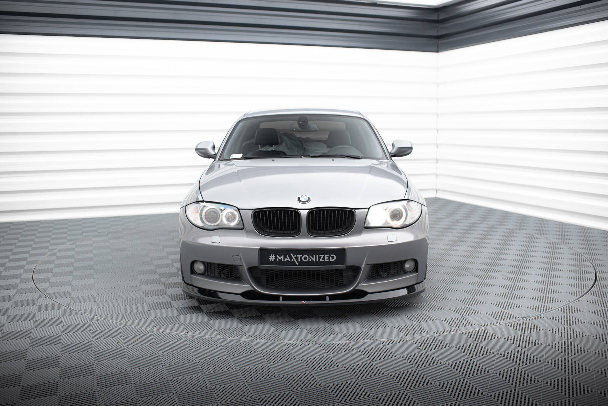 Maxton Design - Frontlippe V.2 für BMW 1er M - Paket E82 - Aerowerk.