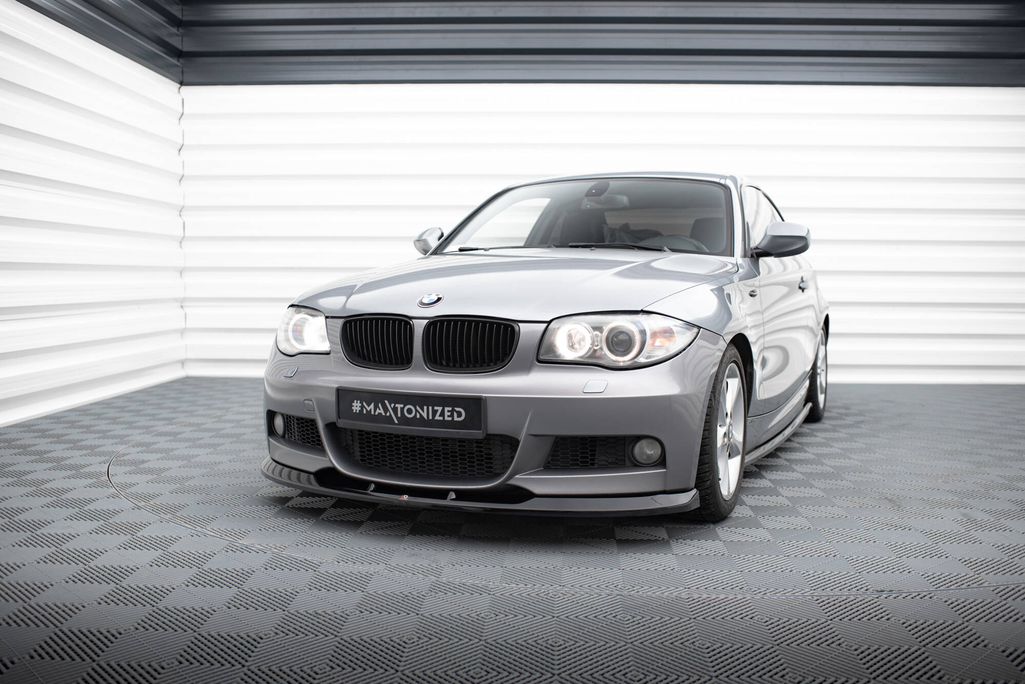 Maxton Design - Frontlippe V.2 für BMW 1er M - Paket E82 - Aerowerk.