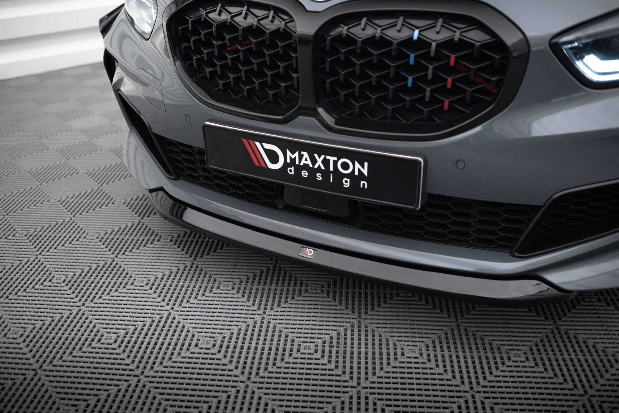Maxton Design - Frontlippe V2 für BMW 1er M - Paket/ M135i / 128ti F40 - Aerowerk.