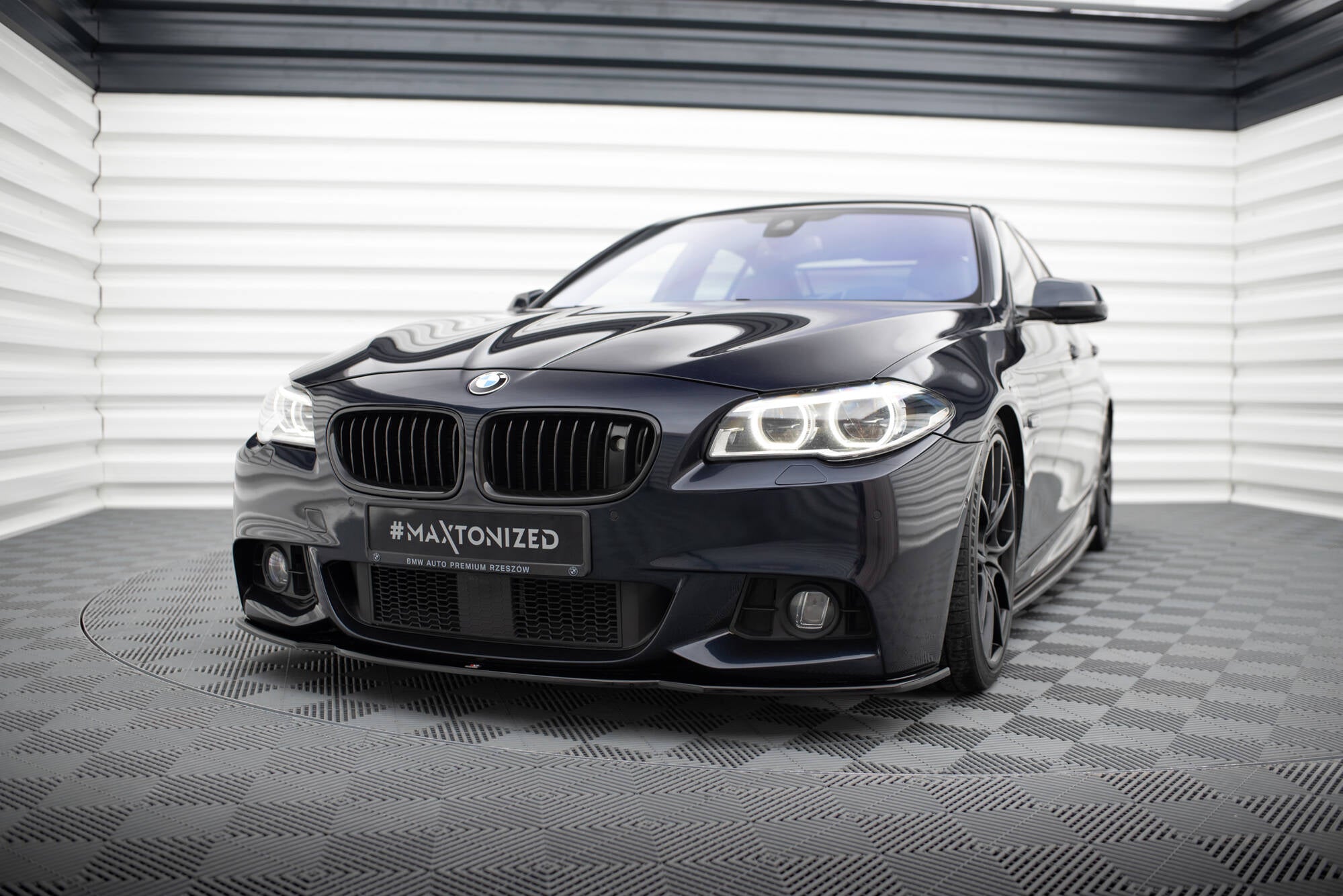 Maxton Design - Frontlippe V2 für BMW 5er F10/F11 M Paket - Aerowerk.