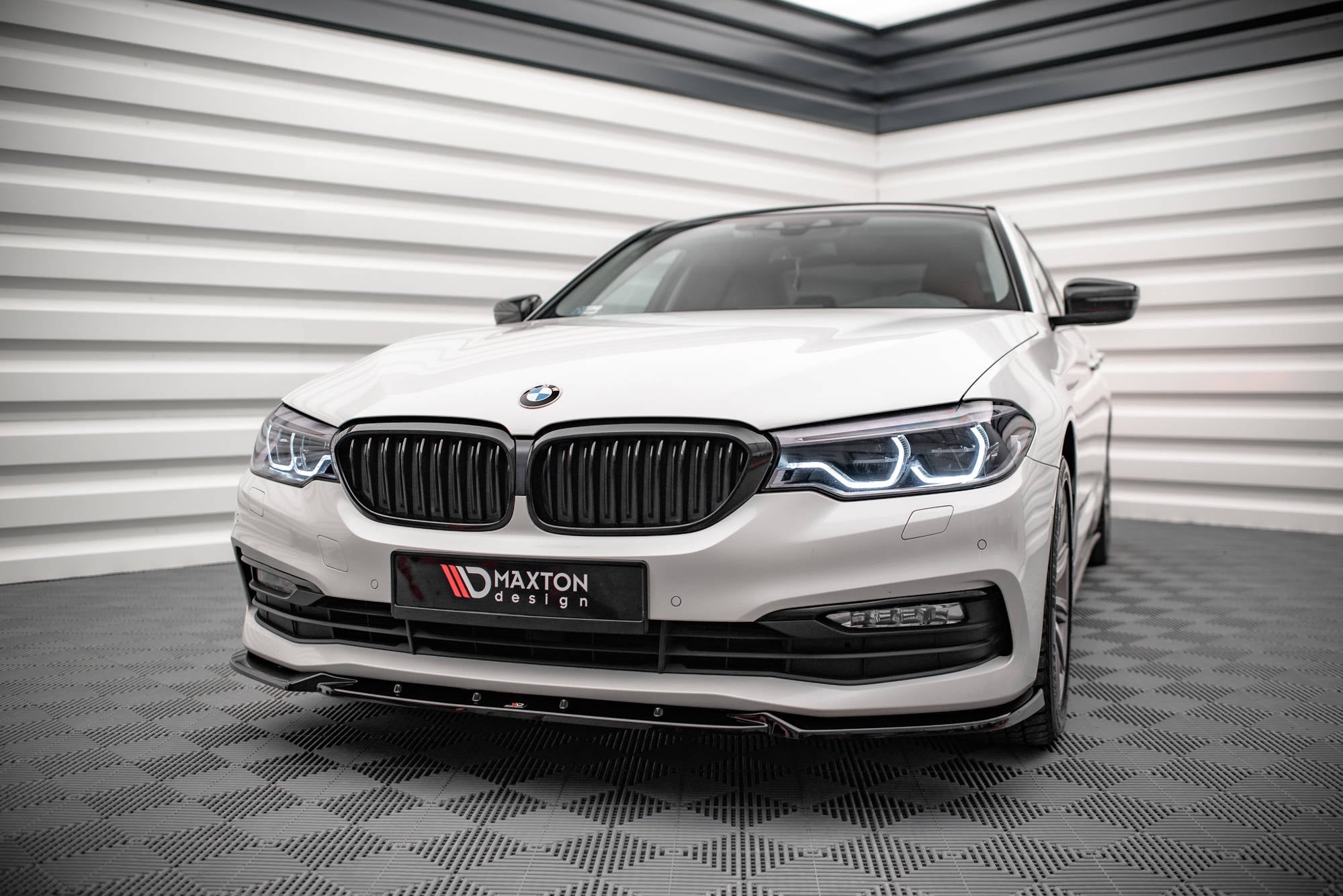 Maxton Design - Frontlippe V.2 für BMW 5er G30 / G31 - Aerowerk.