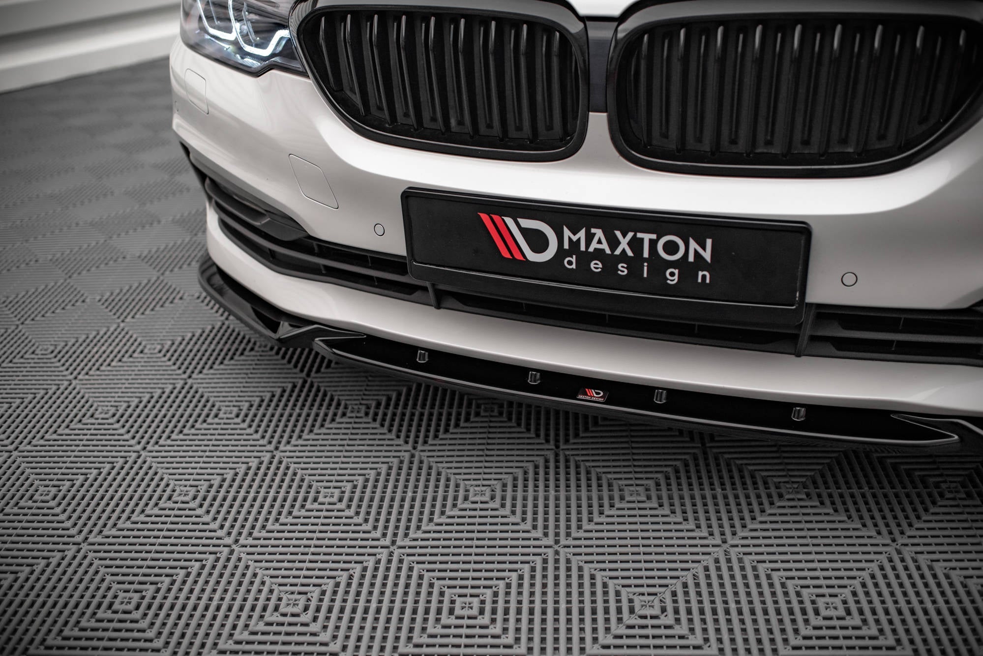 Maxton Design - Frontlippe V.2 für BMW 5er G30 / G31 - Aerowerk.