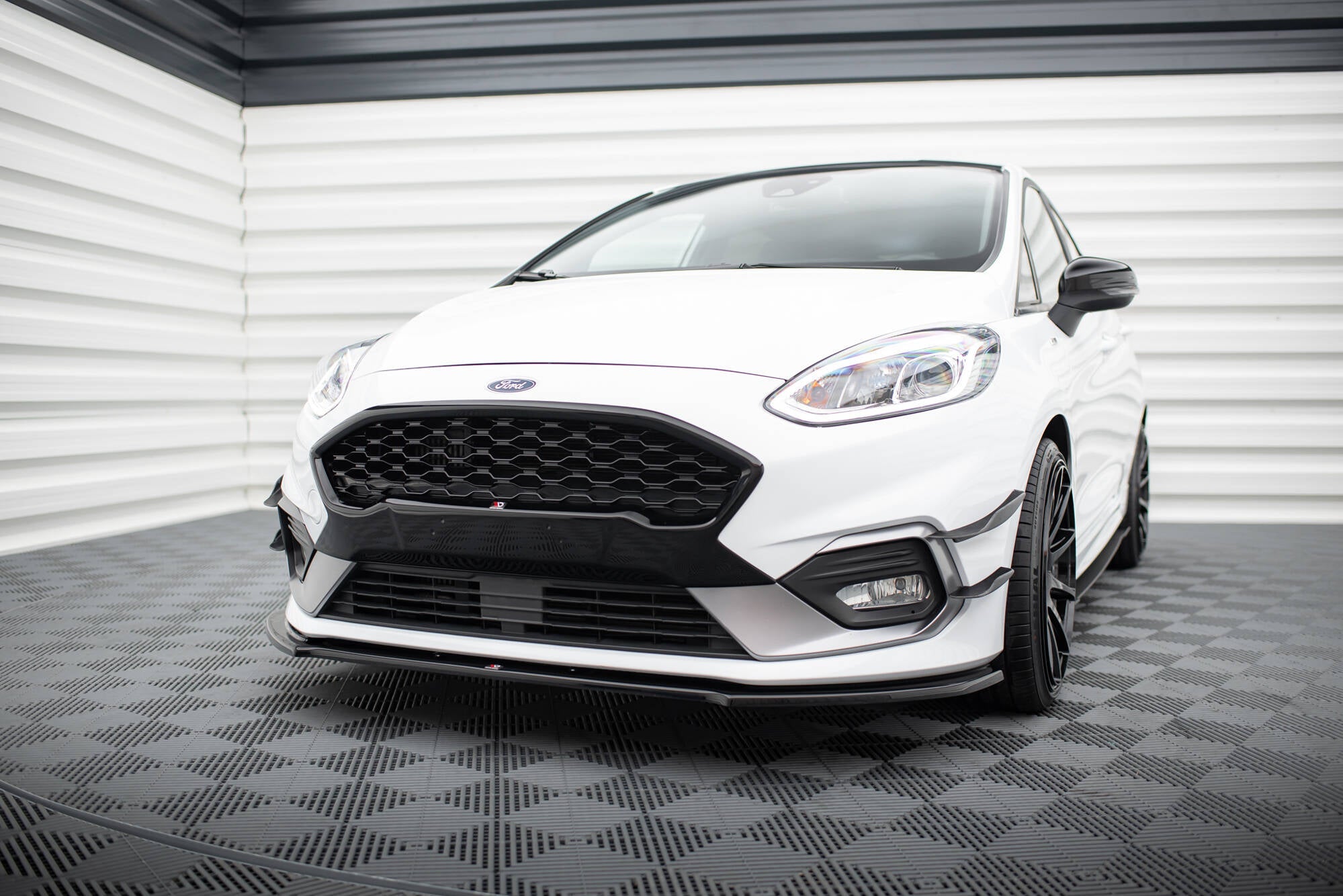 Maxton Design - Frontlippe V2 für Ford Fiesta Mk8 ST / ST - Line - Aerowerk.
