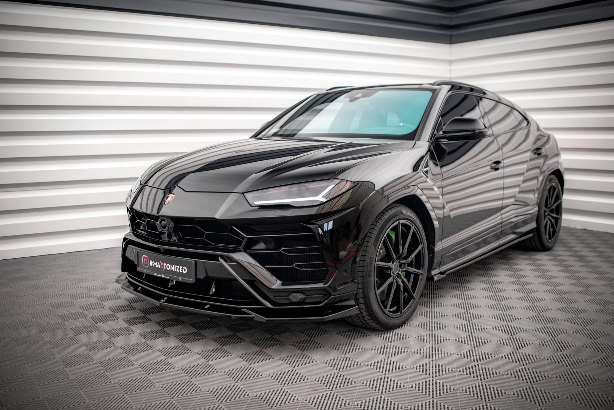 Maxton Design - Frontlippe V2 für Lamborghini Urus Mk1 - Aerowerk.