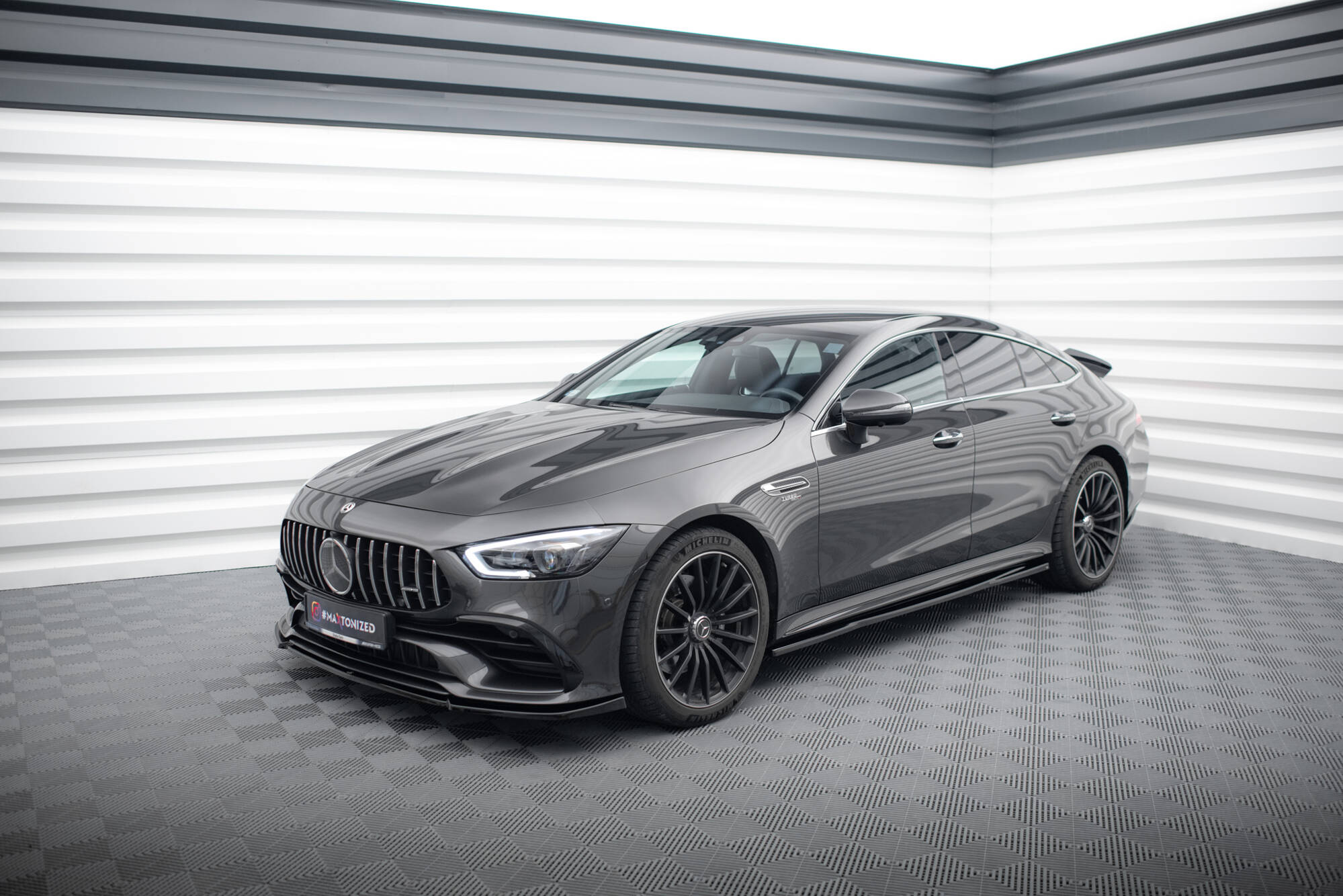 Maxton Design - Frontlippe V2 für Mercedes - AMG GT 53 4 - Door Coupe - Aerowerk.