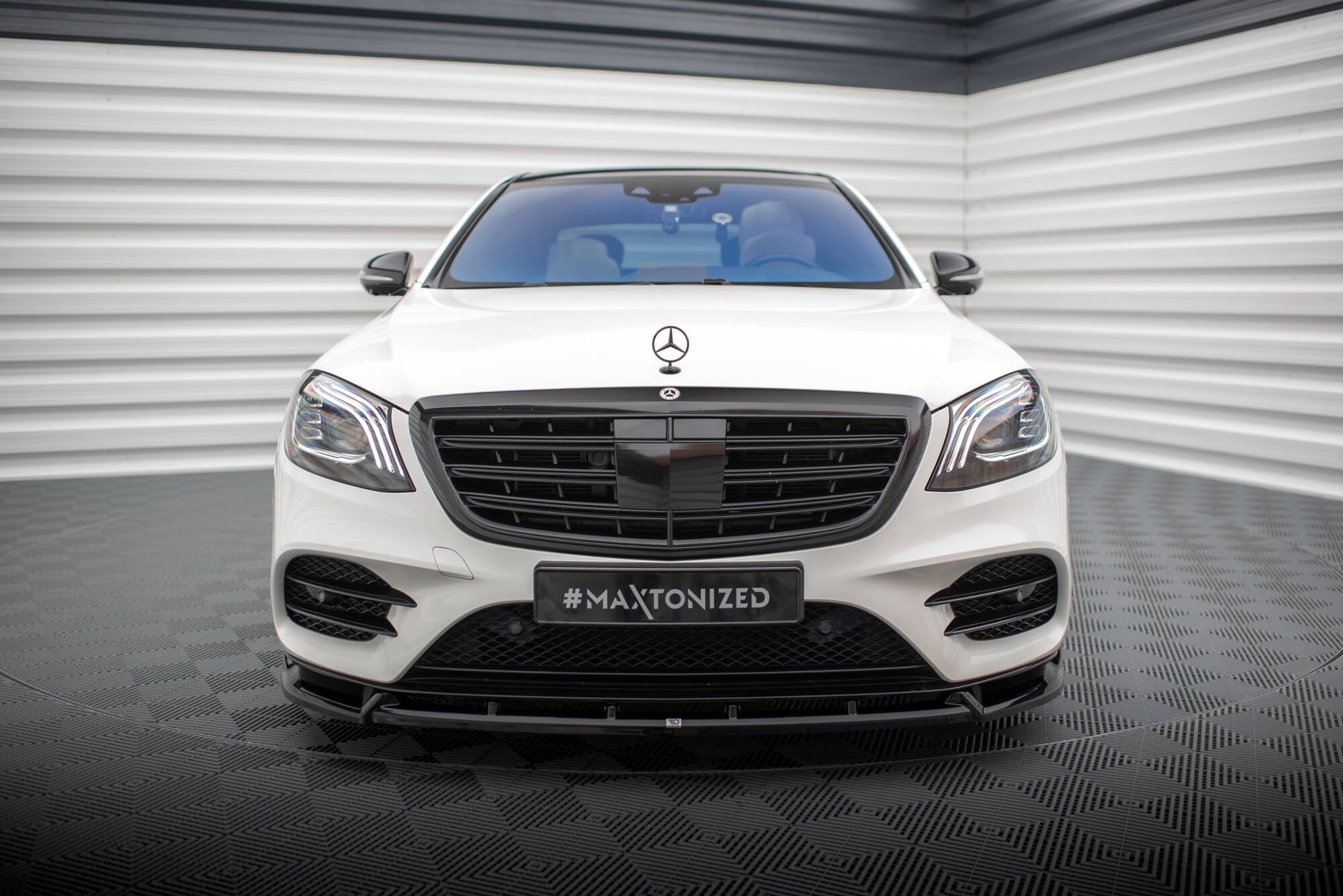 Maxton Design - Frontlippe V2 für Mercedes - Benz S AMG - Line W222 Facelift - Aerowerk.