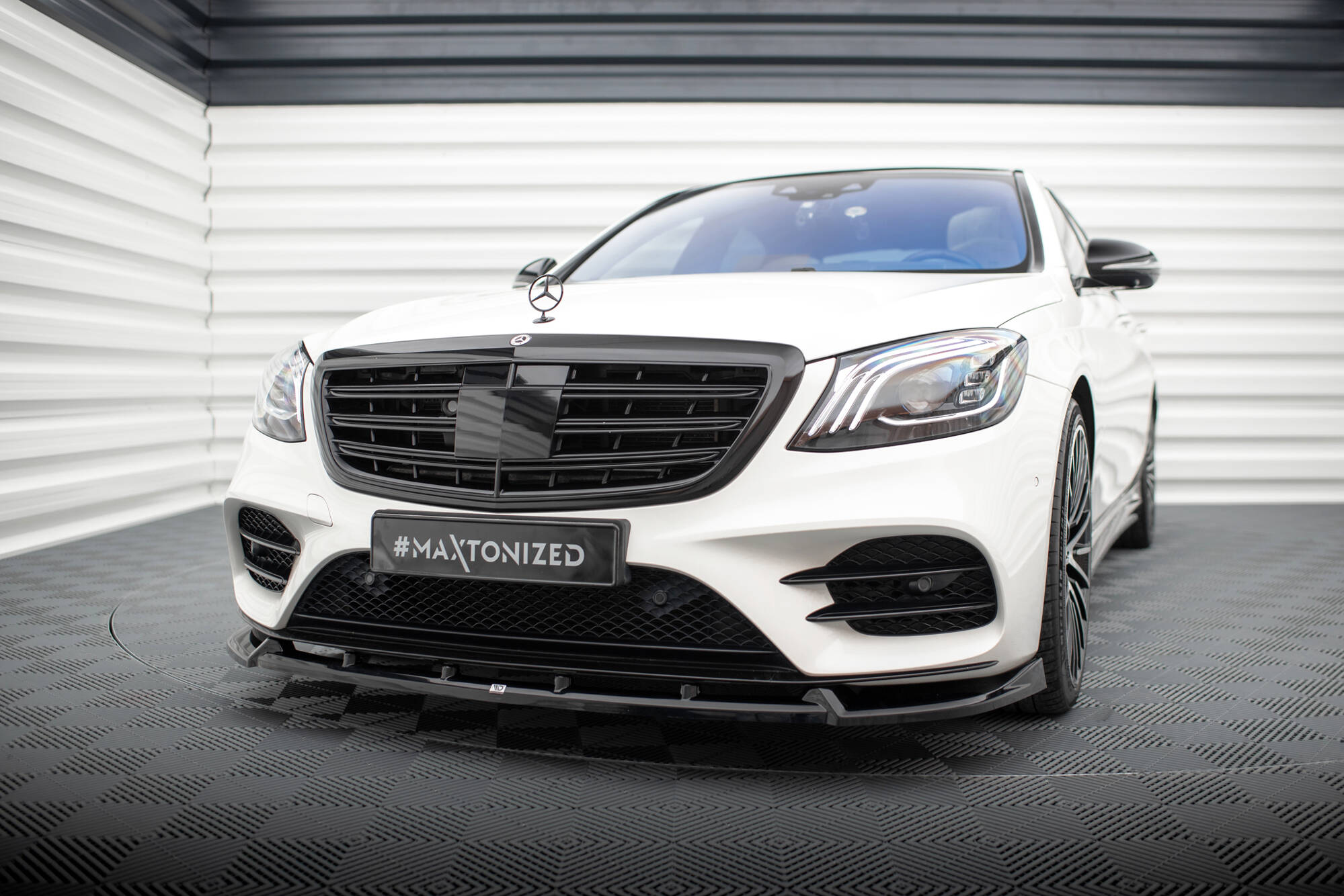 Maxton Design - Frontlippe V2 für Mercedes - Benz S AMG - Line W222 Facelift - Aerowerk.