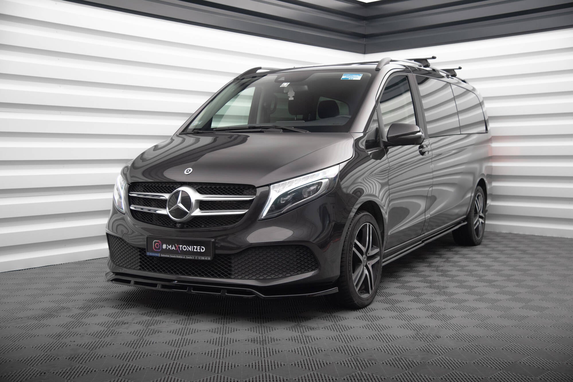 Maxton Design - Frontlippe V2 für Mercedes - Benz V - Klasse W447 Facelift - Aerowerk.