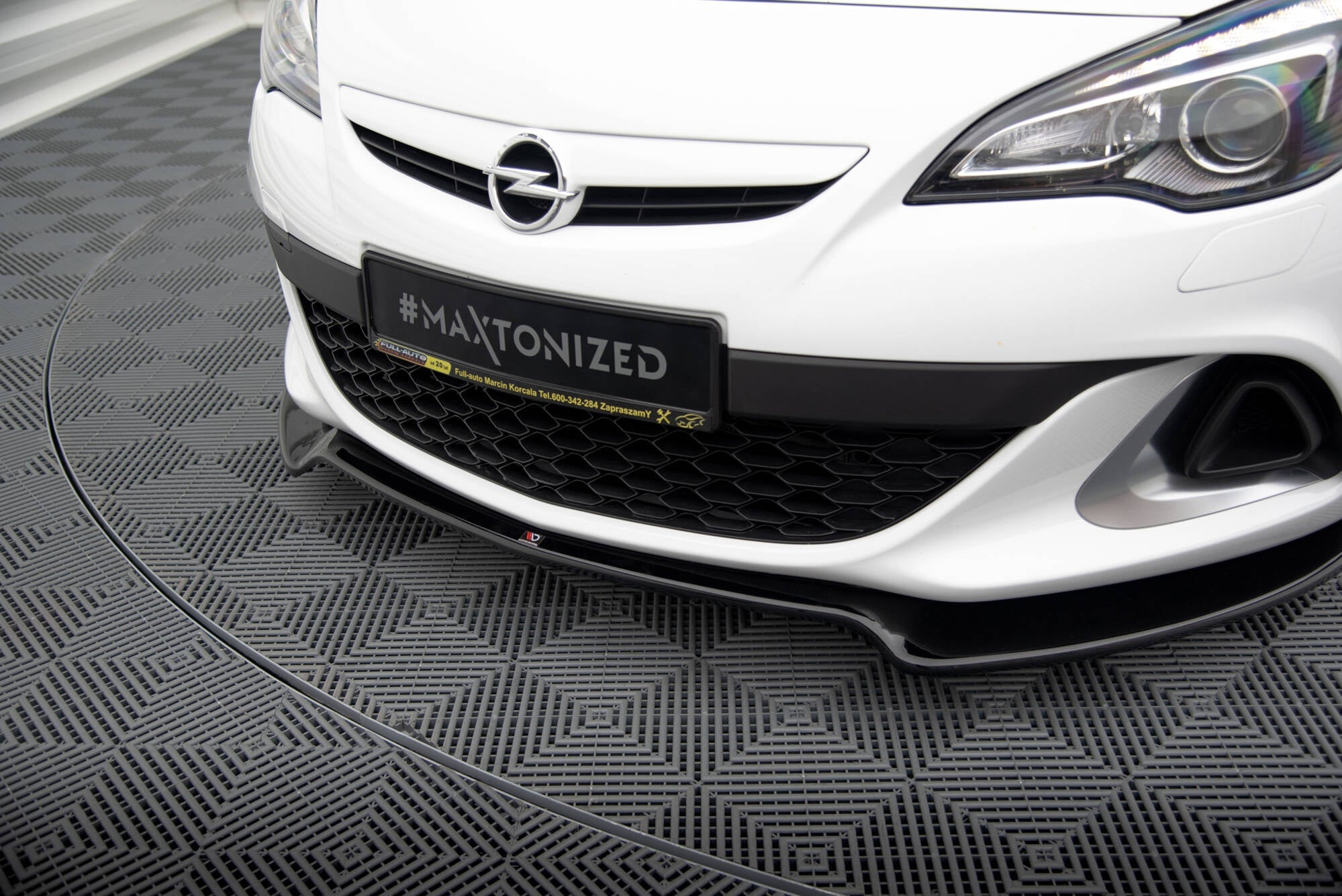 Maxton Design - Frontlippe V2 für OPEL ASTRA J OPC / VXR - Aerowerk.