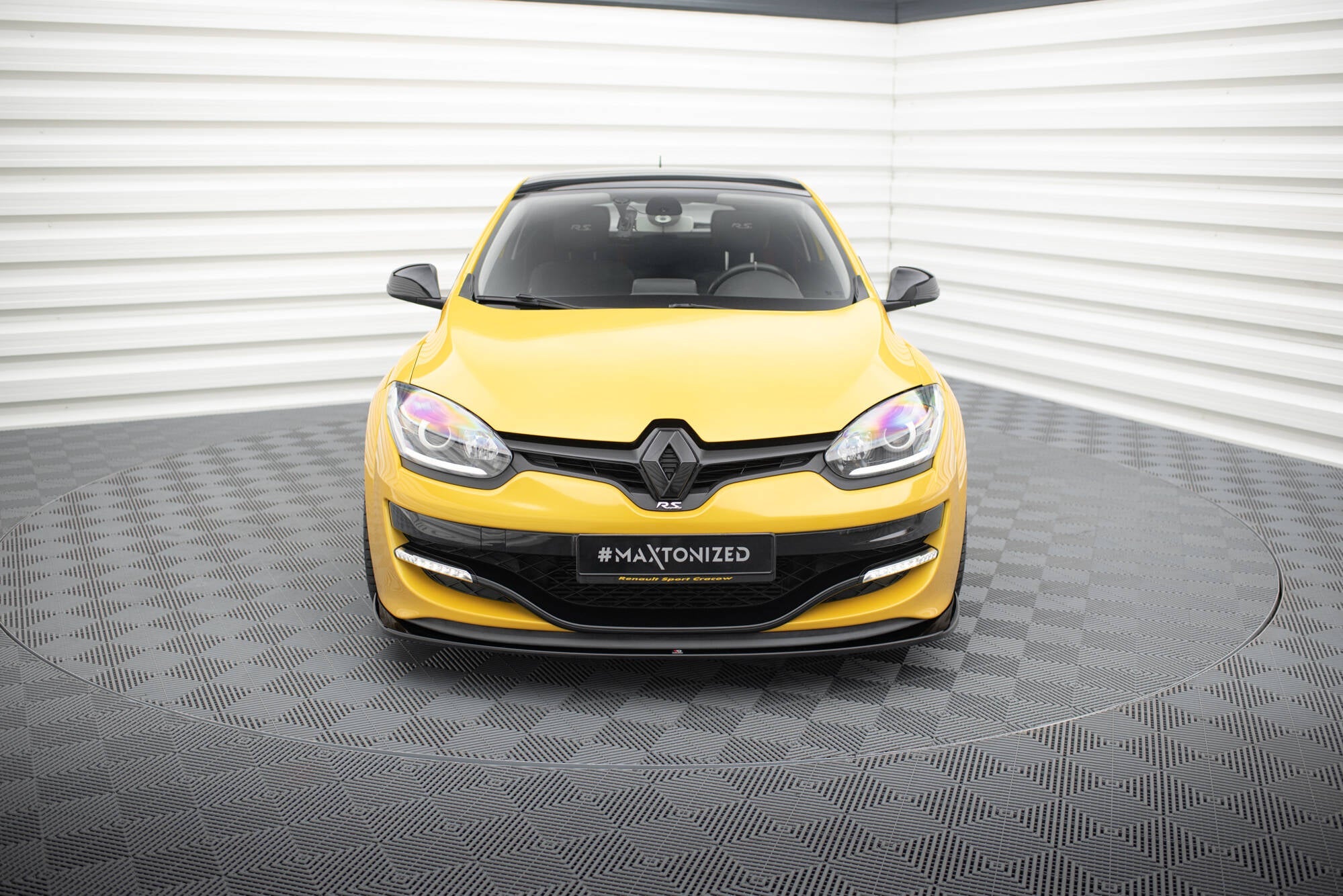 Maxton Design - Frontlippe V2 für RENAULT MEGANE 3 RS - Aerowerk.