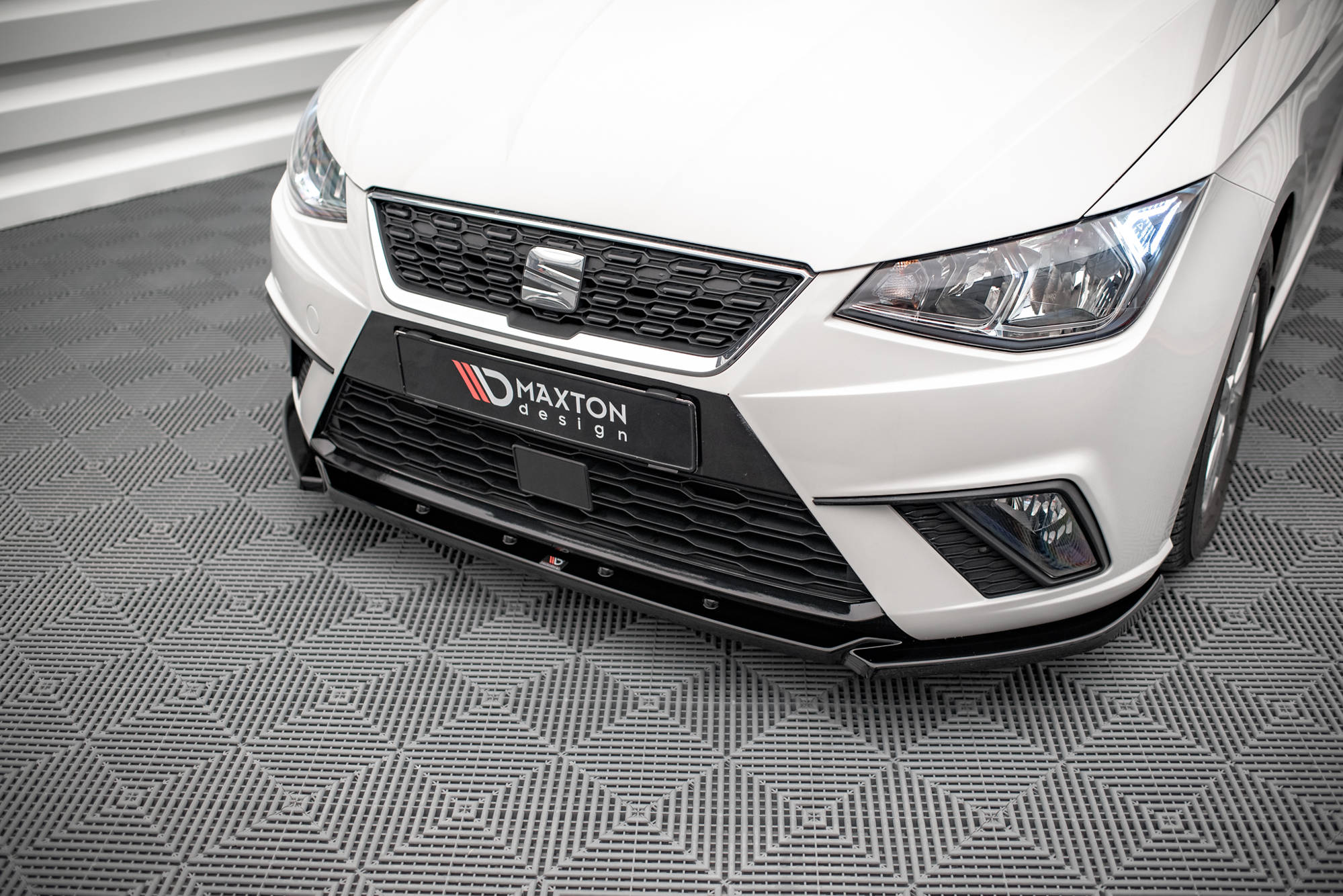 Maxton Design - Frontlippe V2 für Seat Ibiza FR/ Standard Mk5 - Aerowerk.